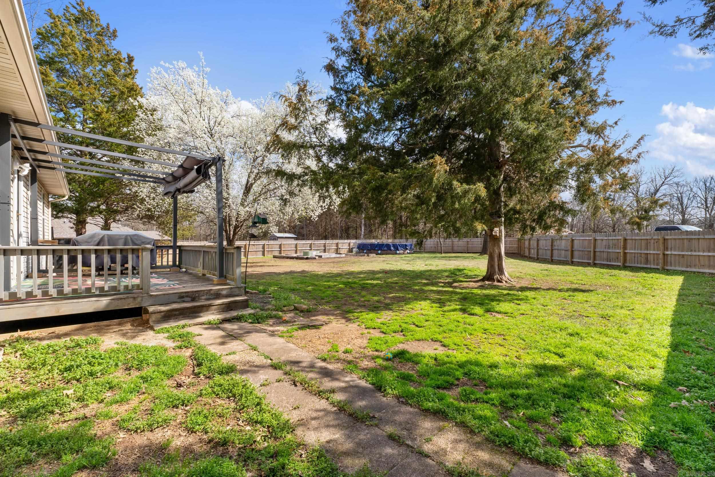 180 Contemporary Drive  Mountain Home, AR