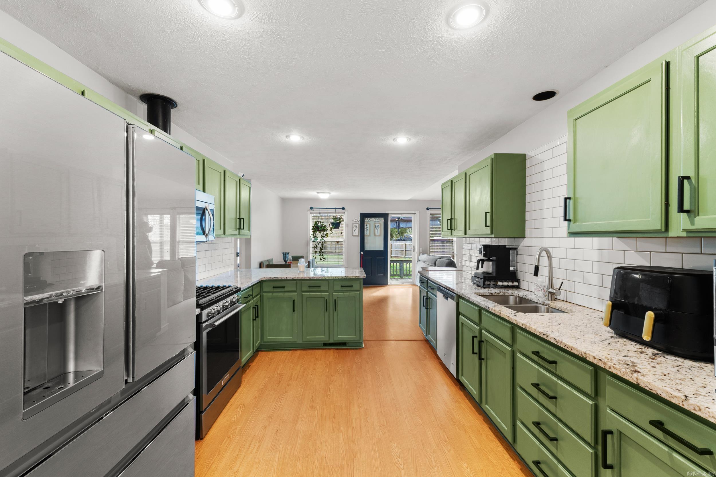 180 Contemporary Drive  Mountain Home, AR