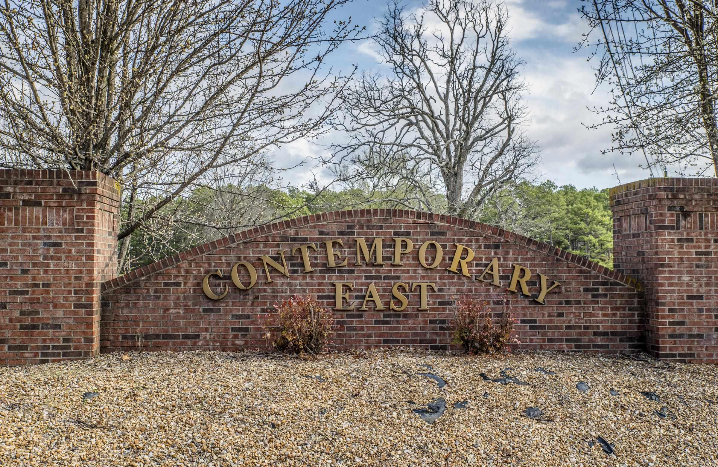 180 Contemporary Drive  Mountain Home, AR