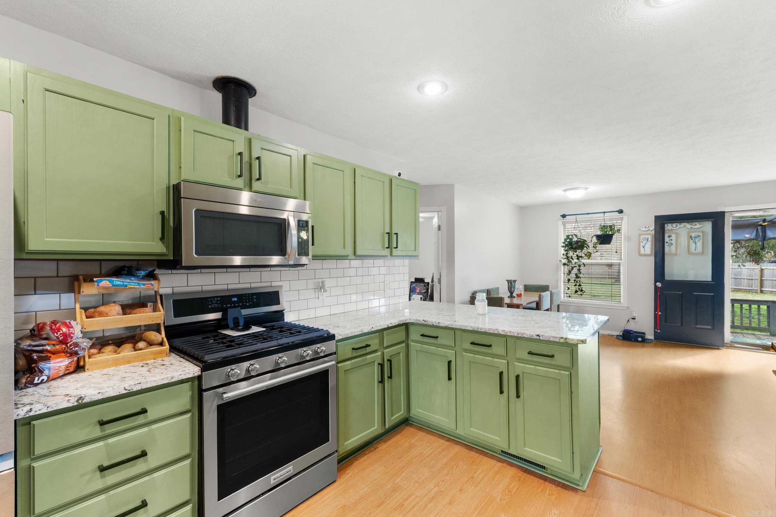 180 Contemporary Drive  Mountain Home, AR