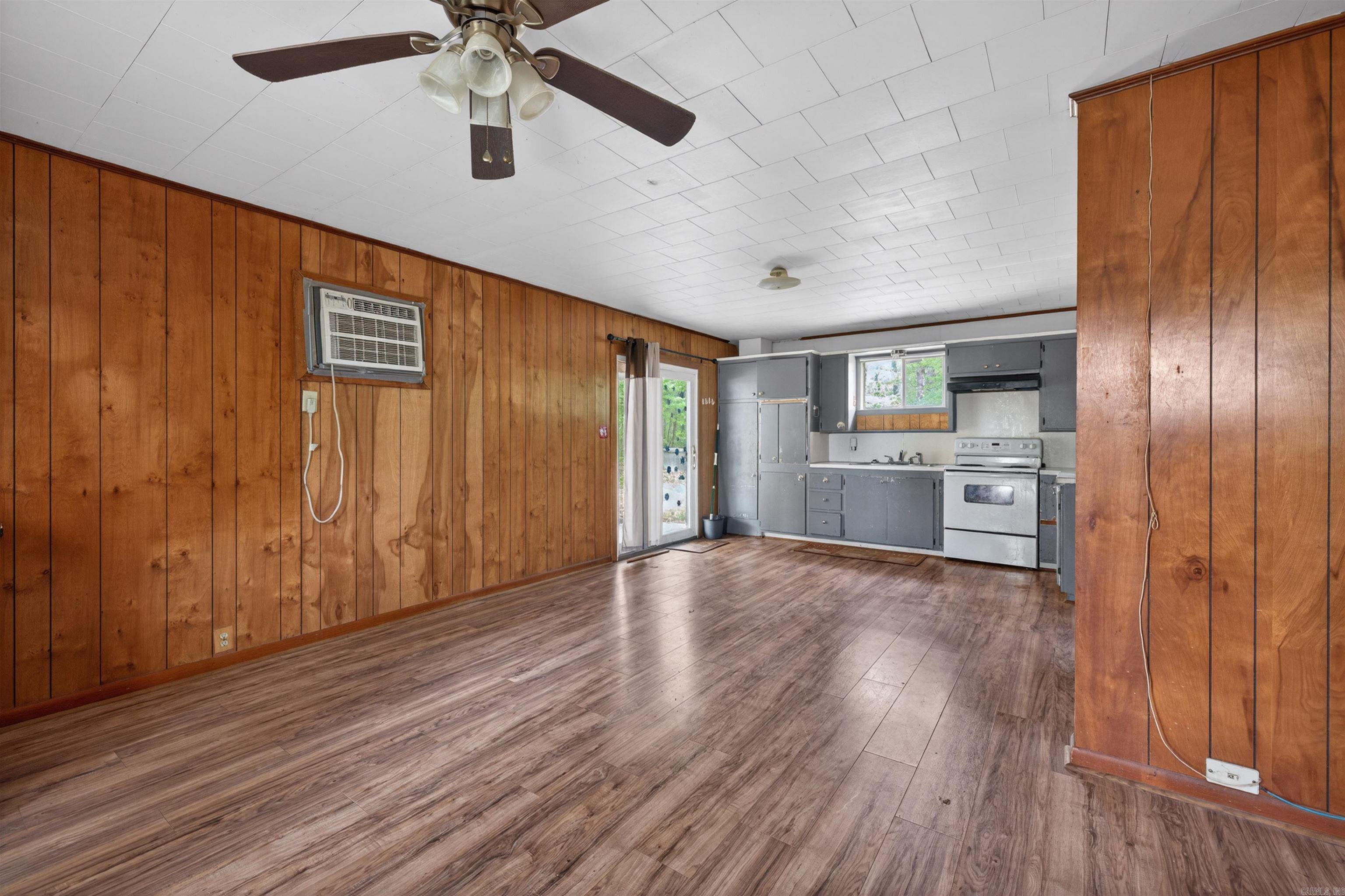 1029 Center Point  Gurdon, AR