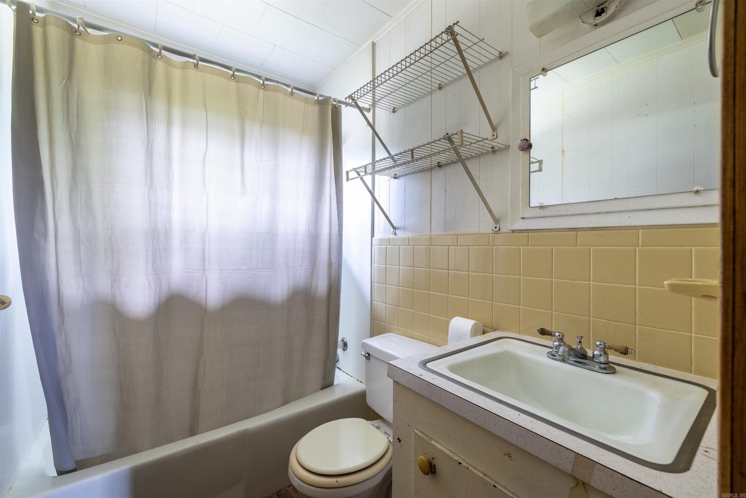 1029 Center Point  Gurdon, AR