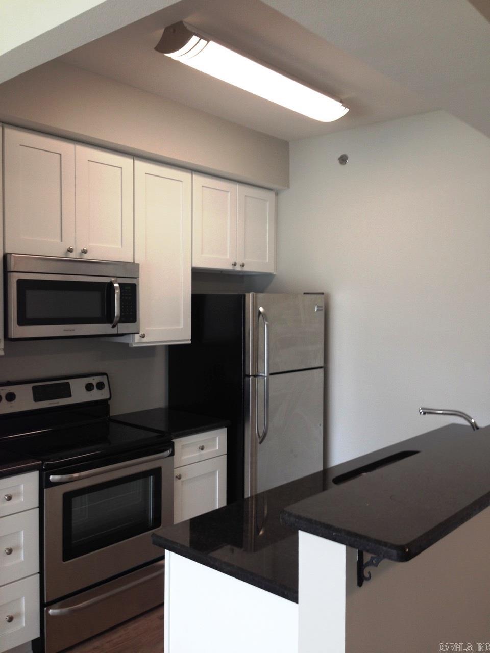 1855 McKennon  Conway, AR