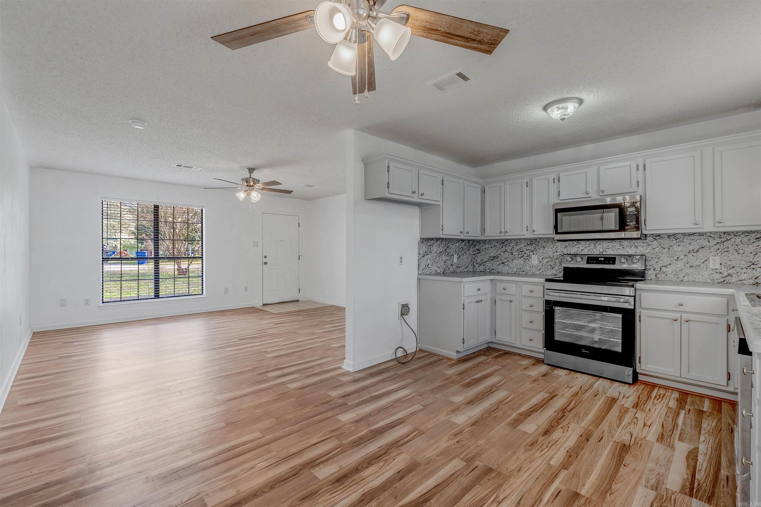 18 Steele Magnolia  Greenbrier, AR