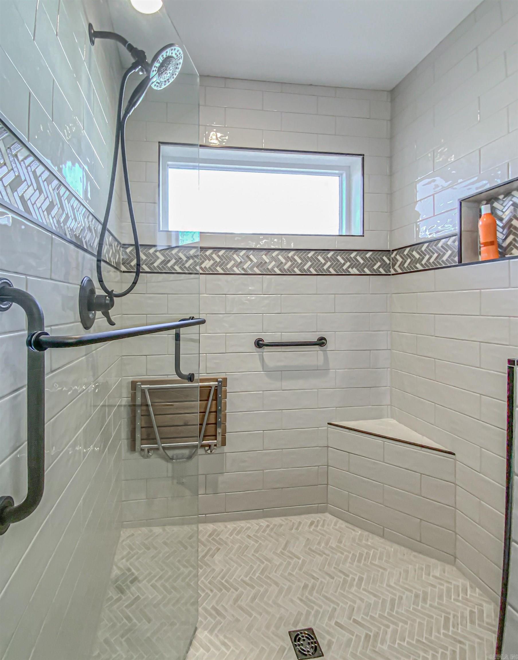 146 Nichols  Yellville, AR