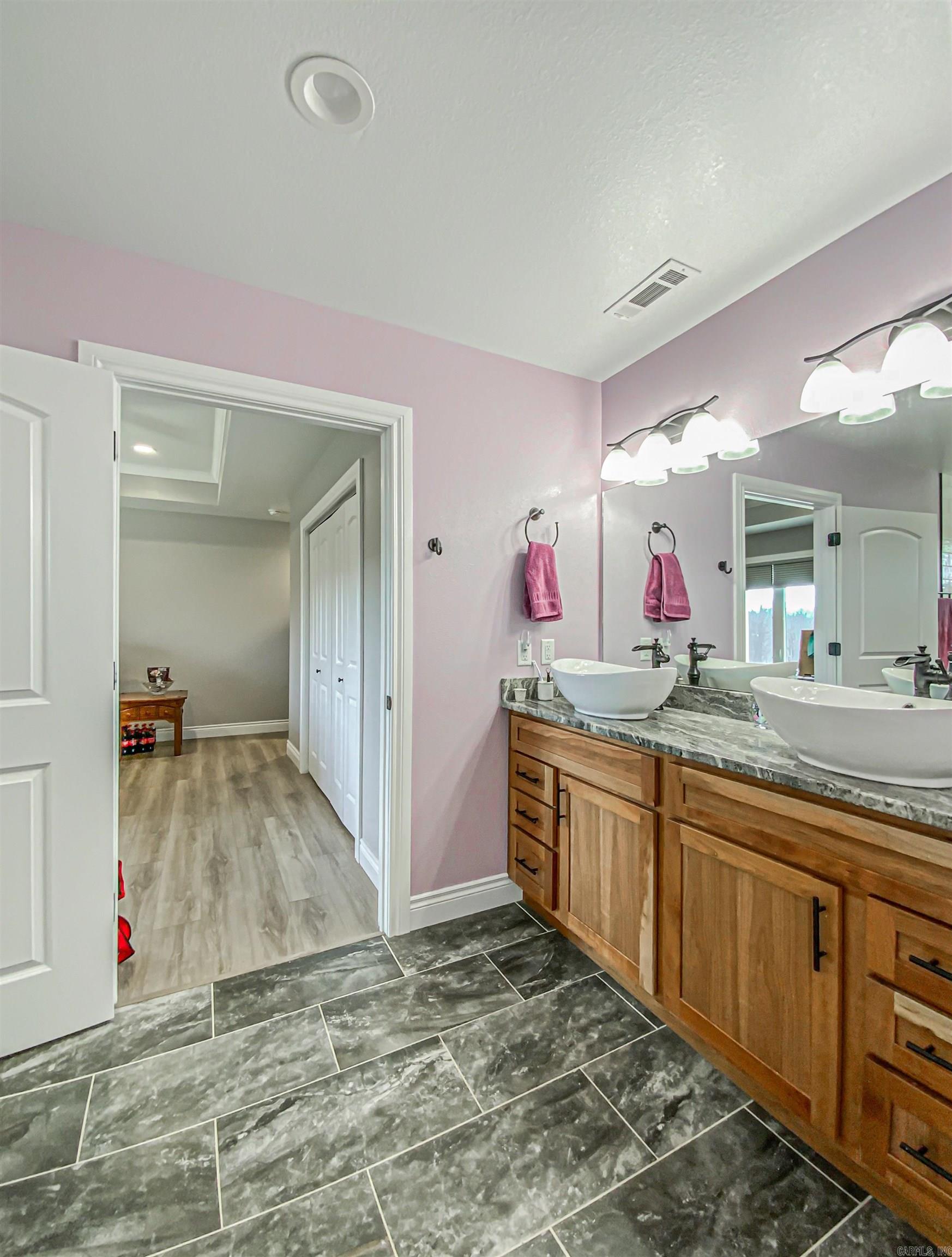 146 Nichols  Yellville, AR