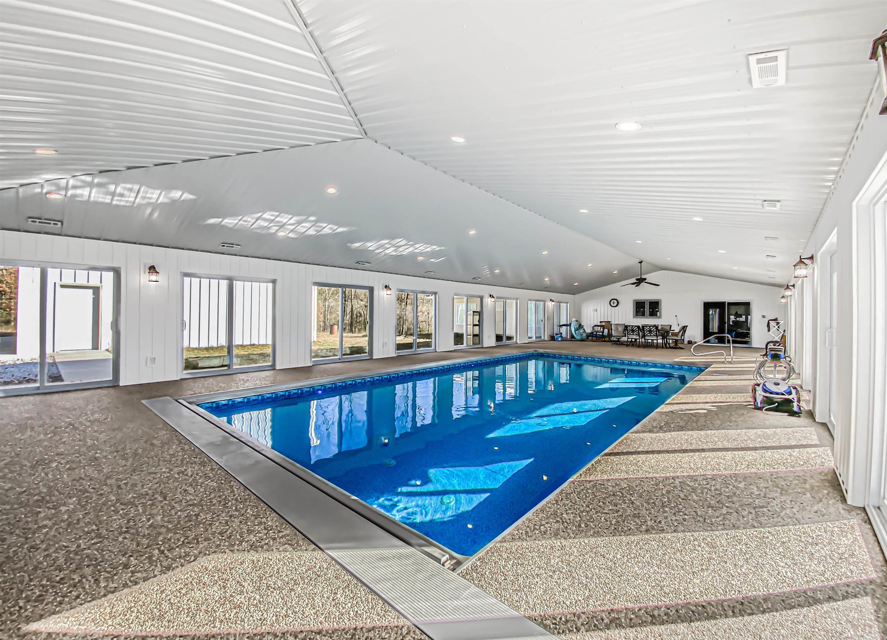 146 Nichols  Yellville, AR