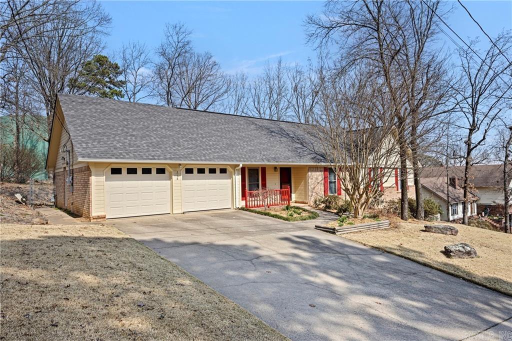 218 Canterbury Circle  Russellville, AR