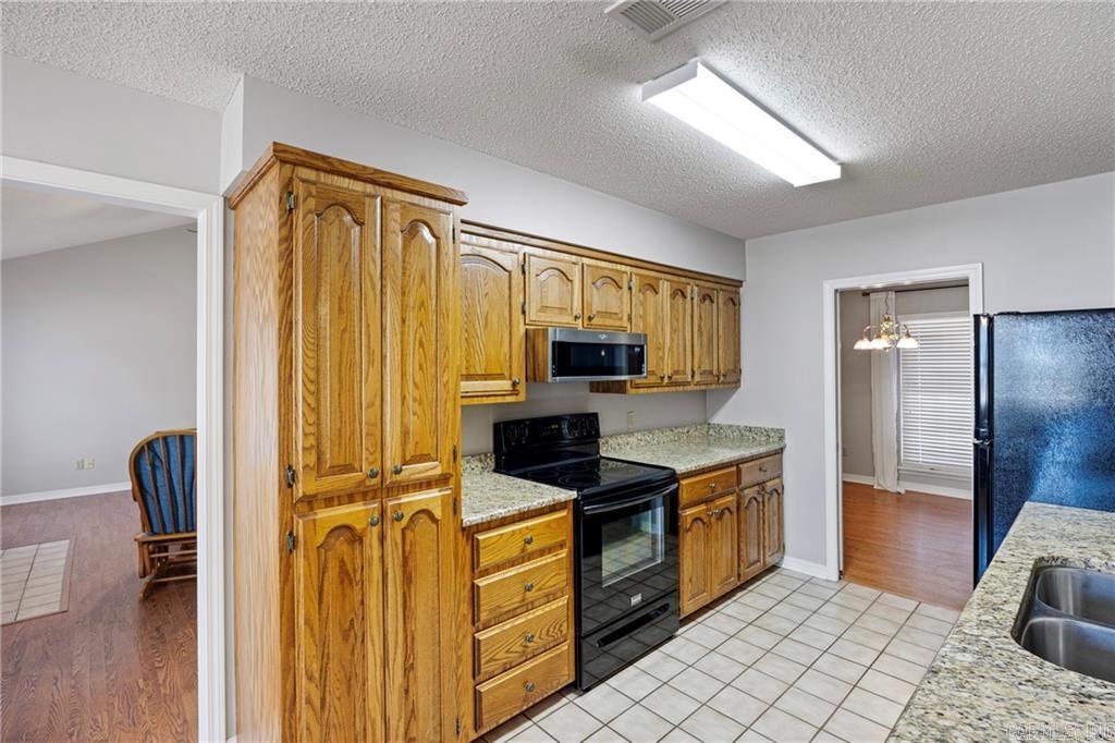 218 Canterbury Circle  Russellville, AR