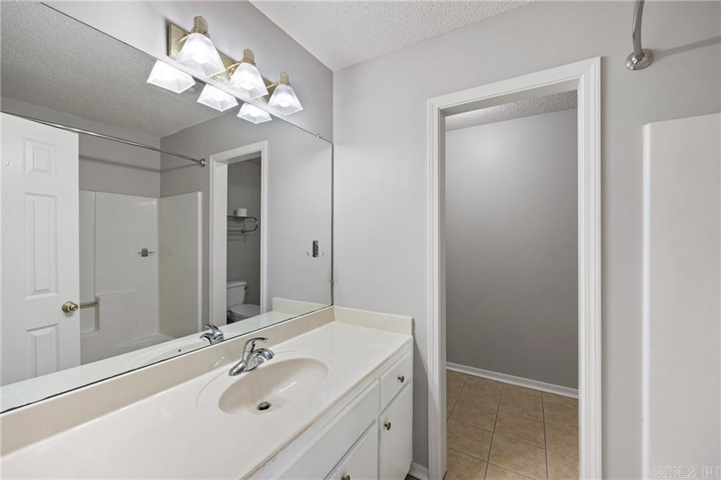 218 Canterbury Circle  Russellville, AR