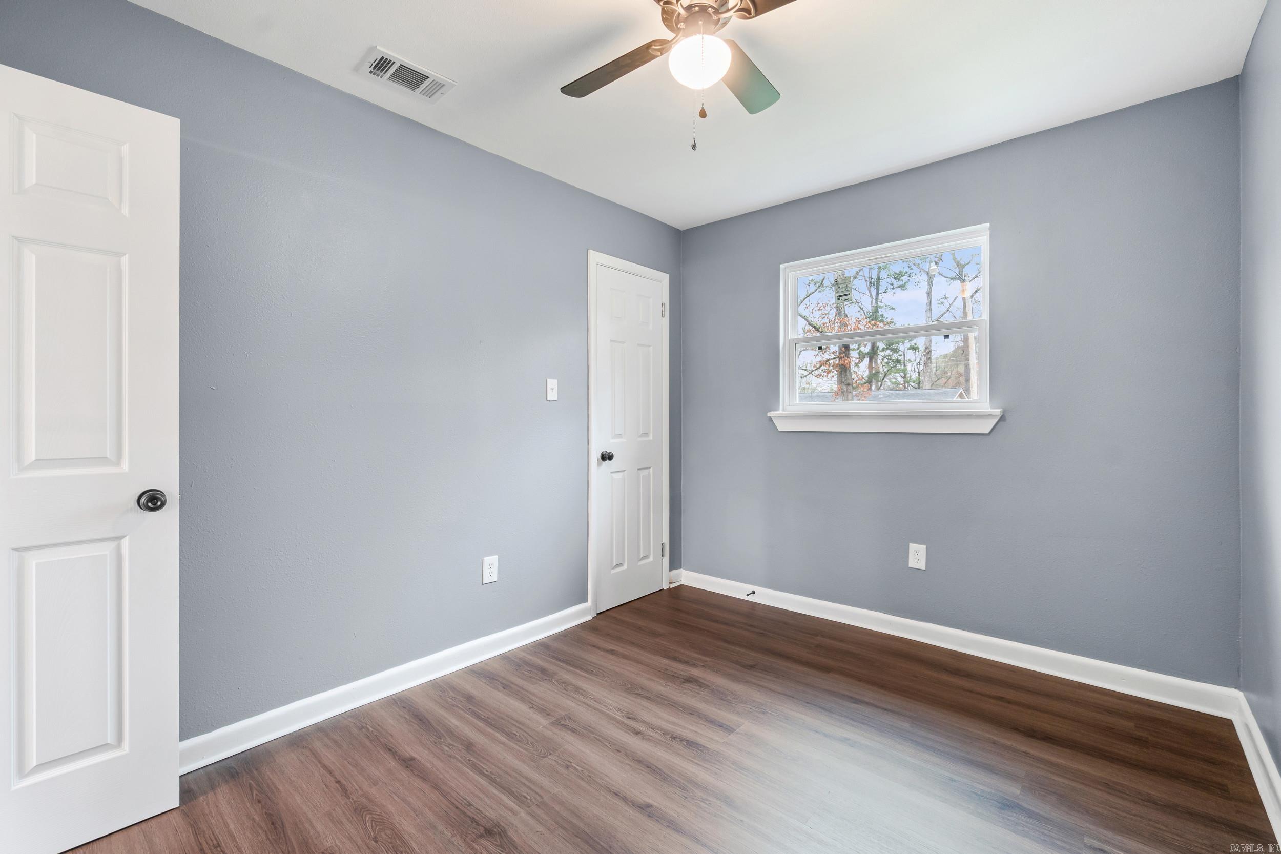 7025 Fairfield Dr  Little Rock, AR