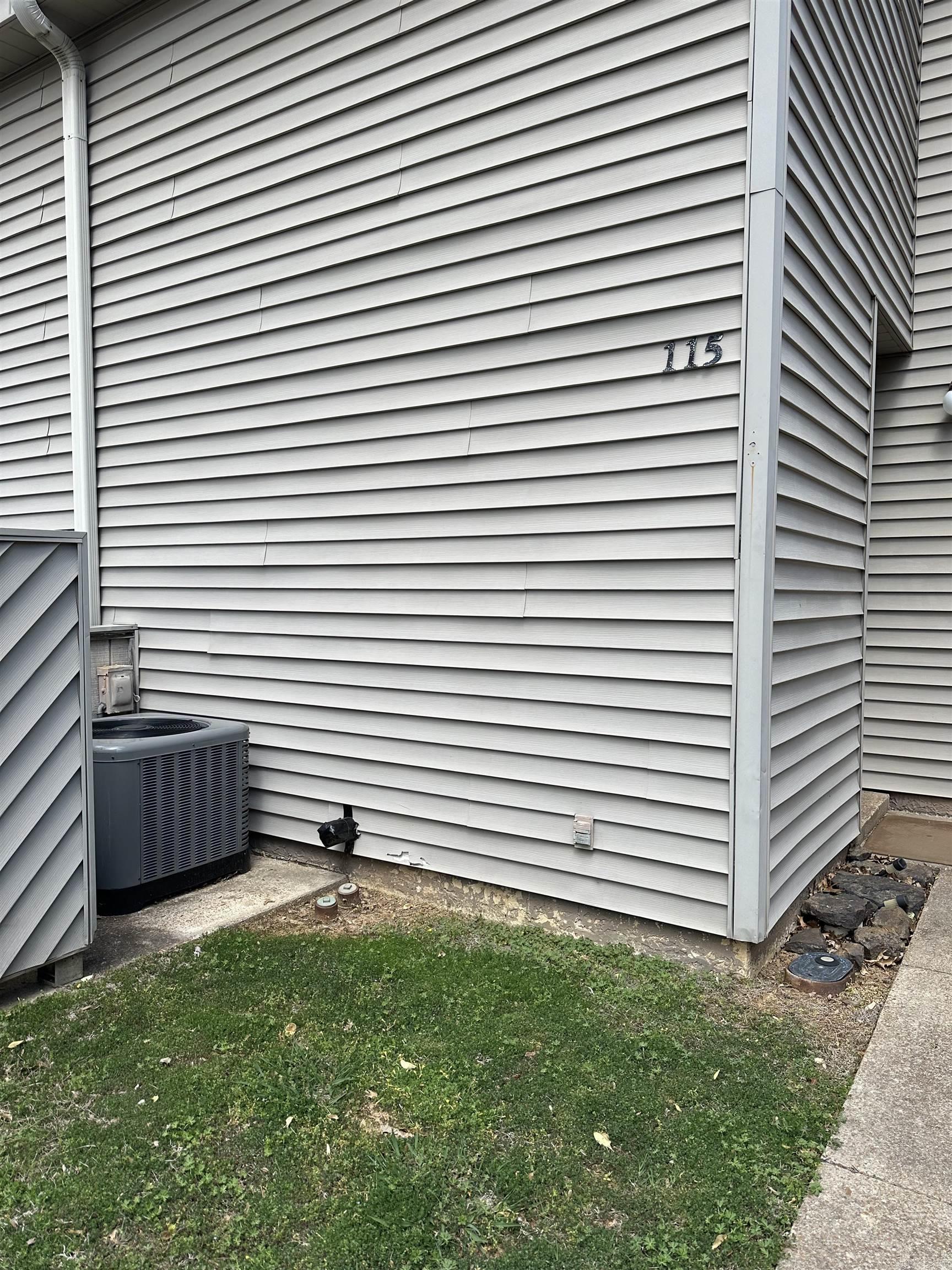 135 Hillview Dr  Fairfield Bay, AR