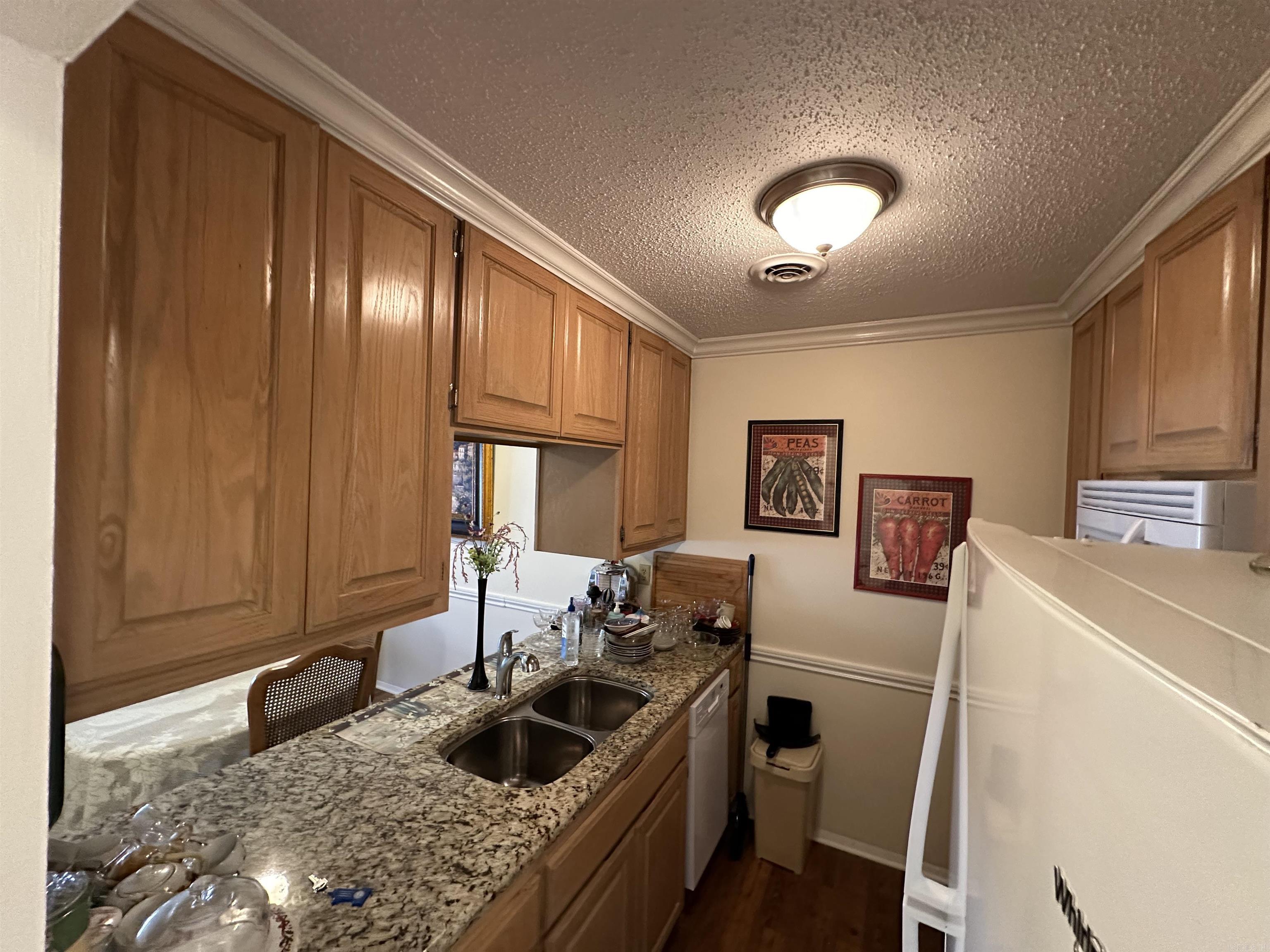 135 Hillview Dr  Fairfield Bay, AR