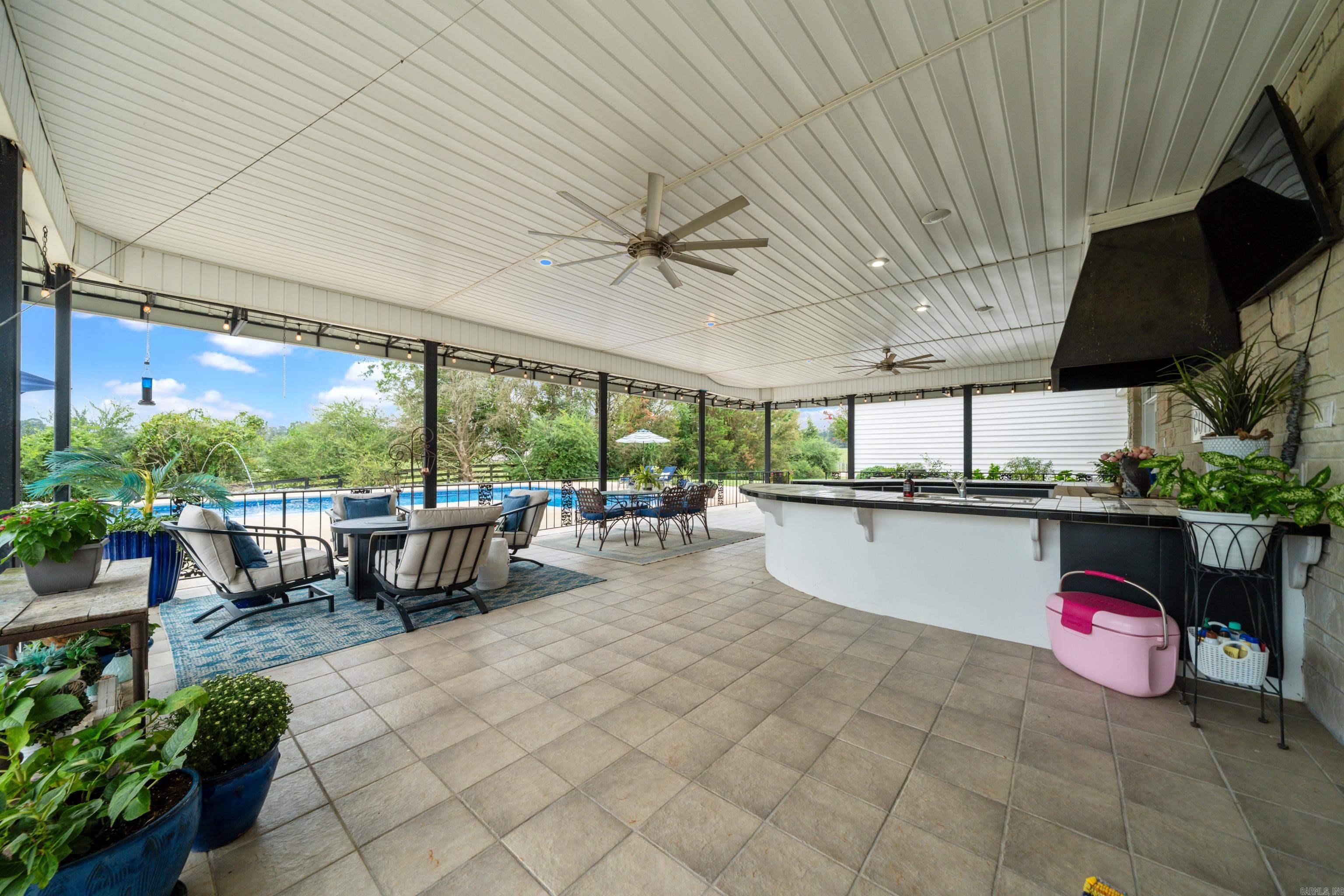 6425 Airport Rd  Bonnerdale, AR