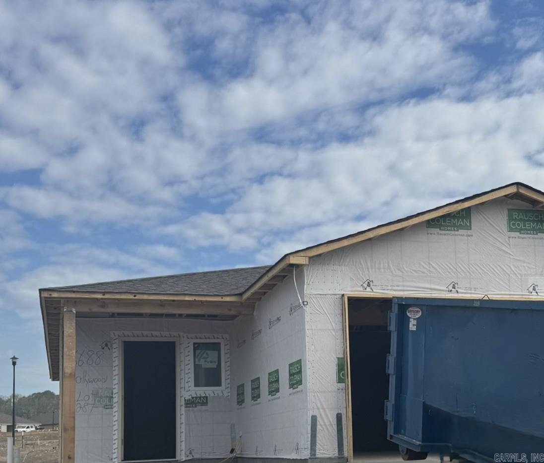 6688 Hollywood Avenue