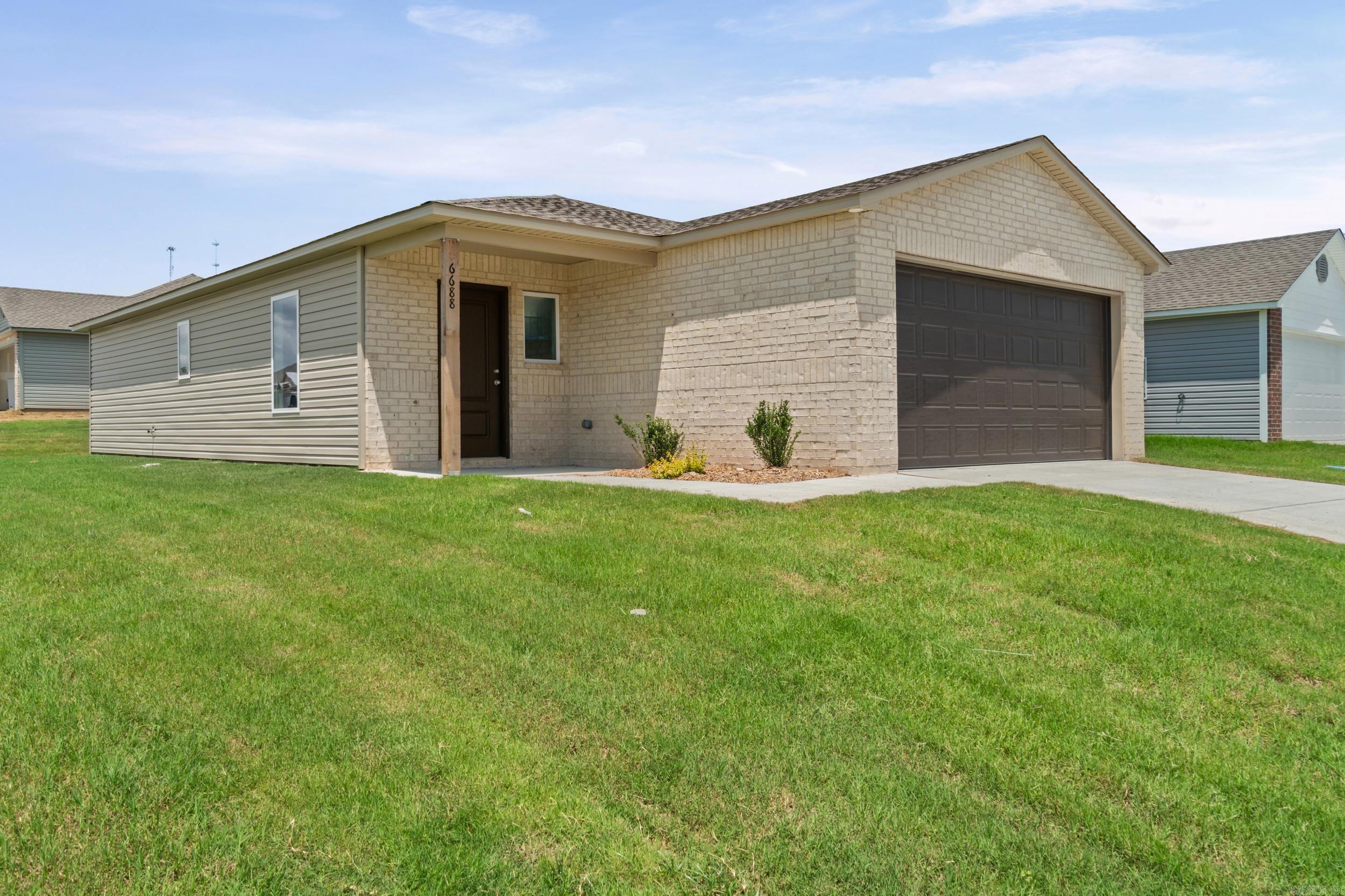 6688 Hollywood Avenue Benton, AR 72019