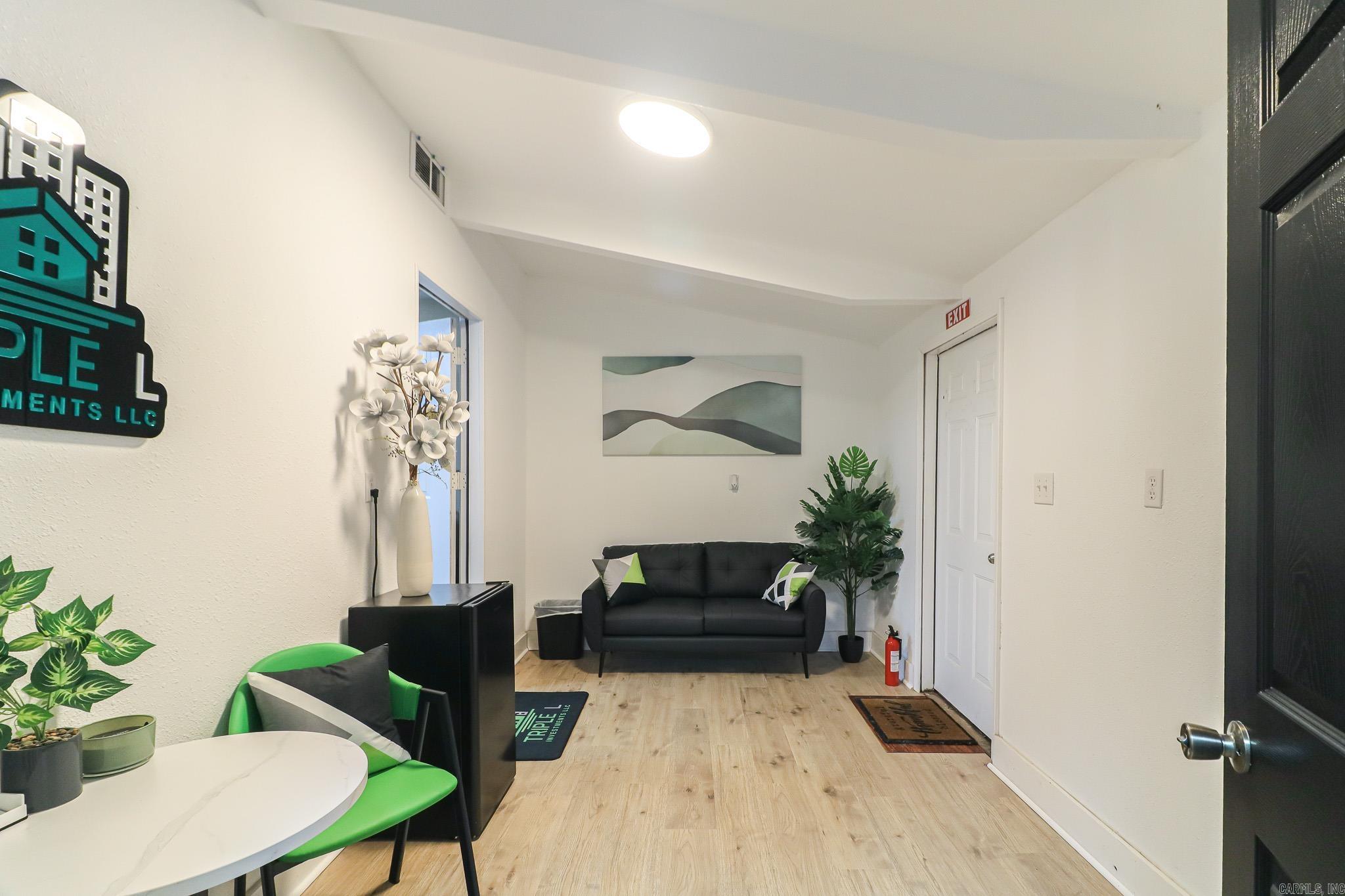 100 S 2nd  Marmaduke, AR