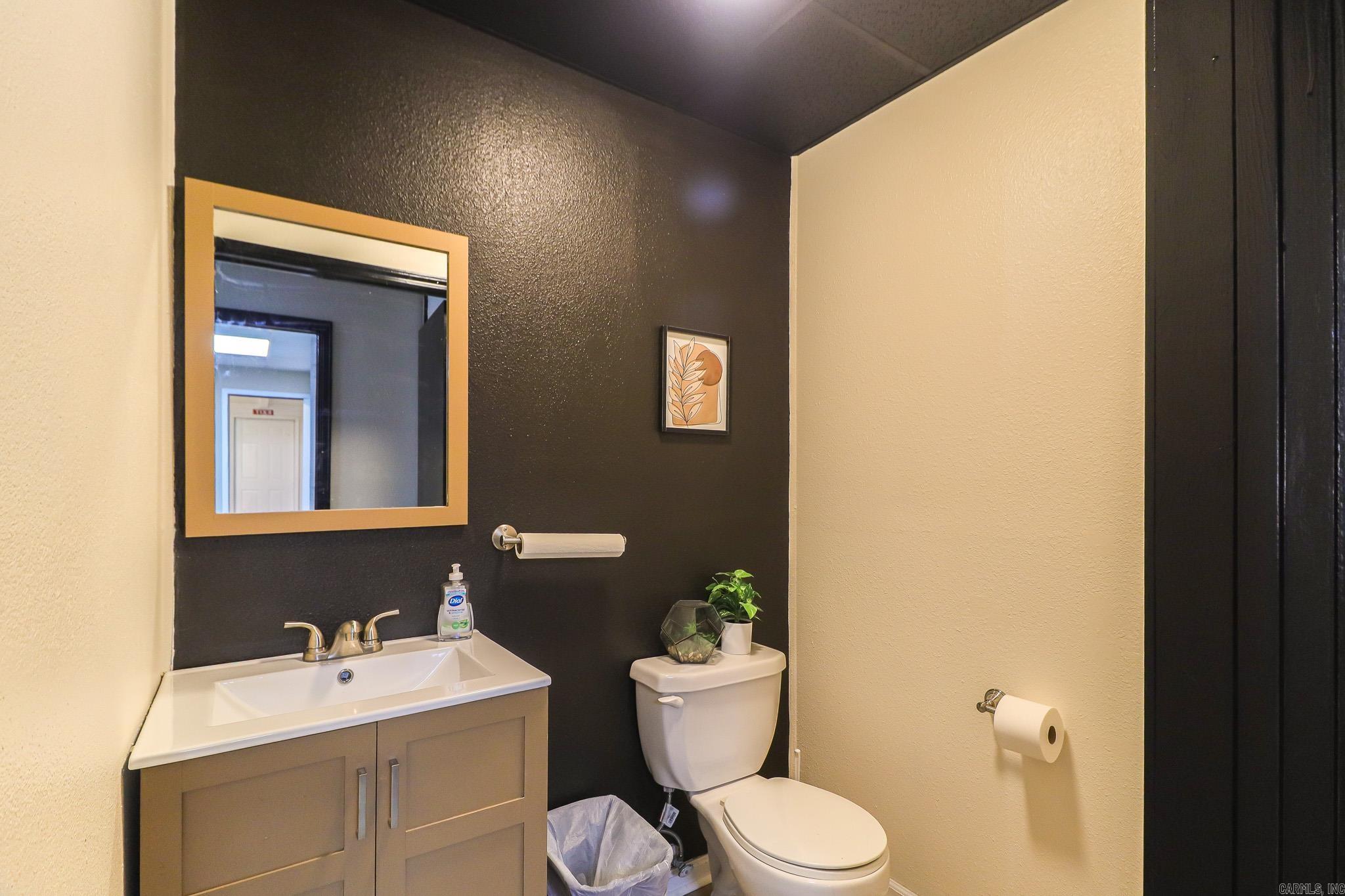 100 S 2nd  Marmaduke, AR