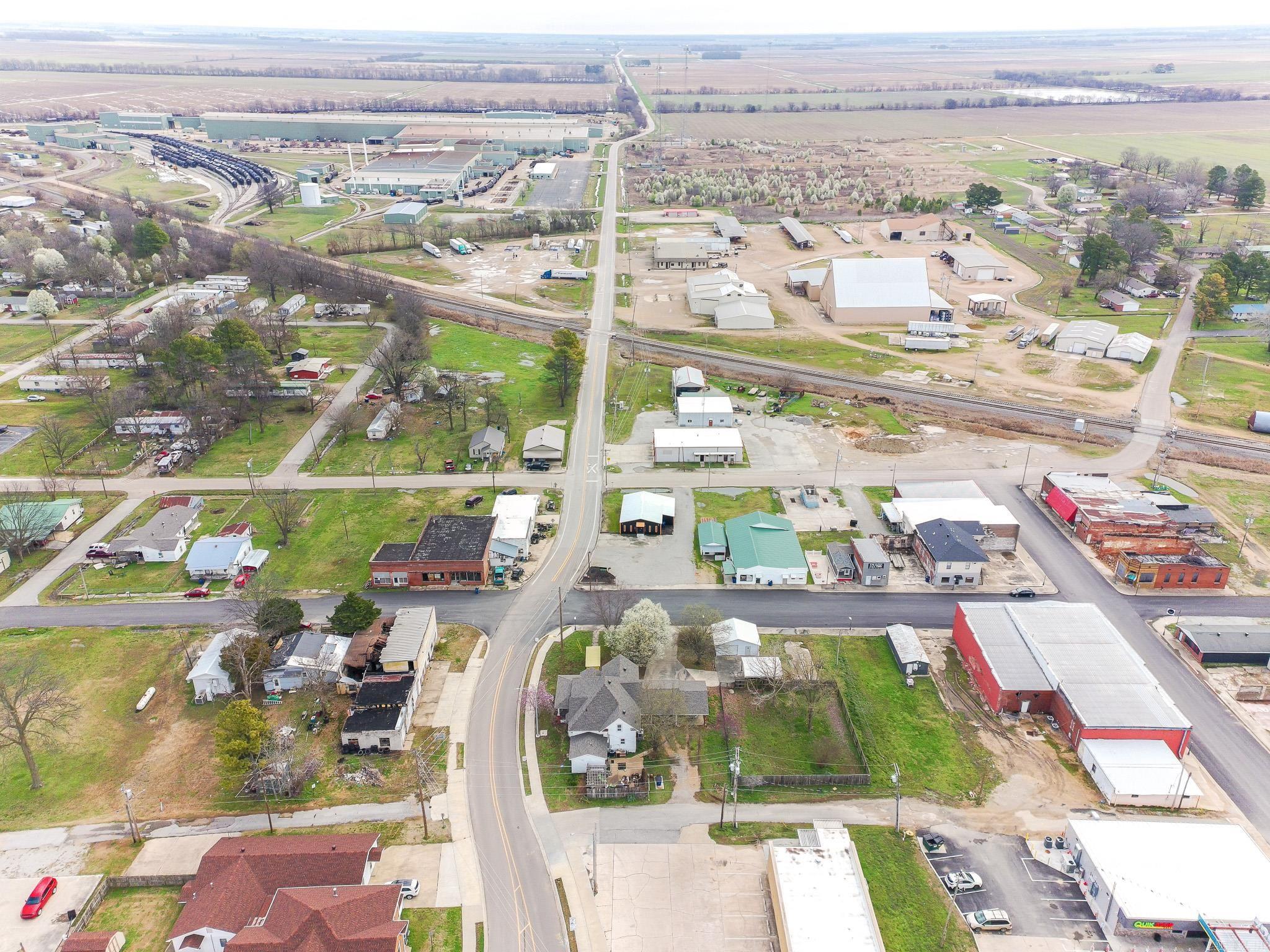 100 S 2nd  Marmaduke, AR