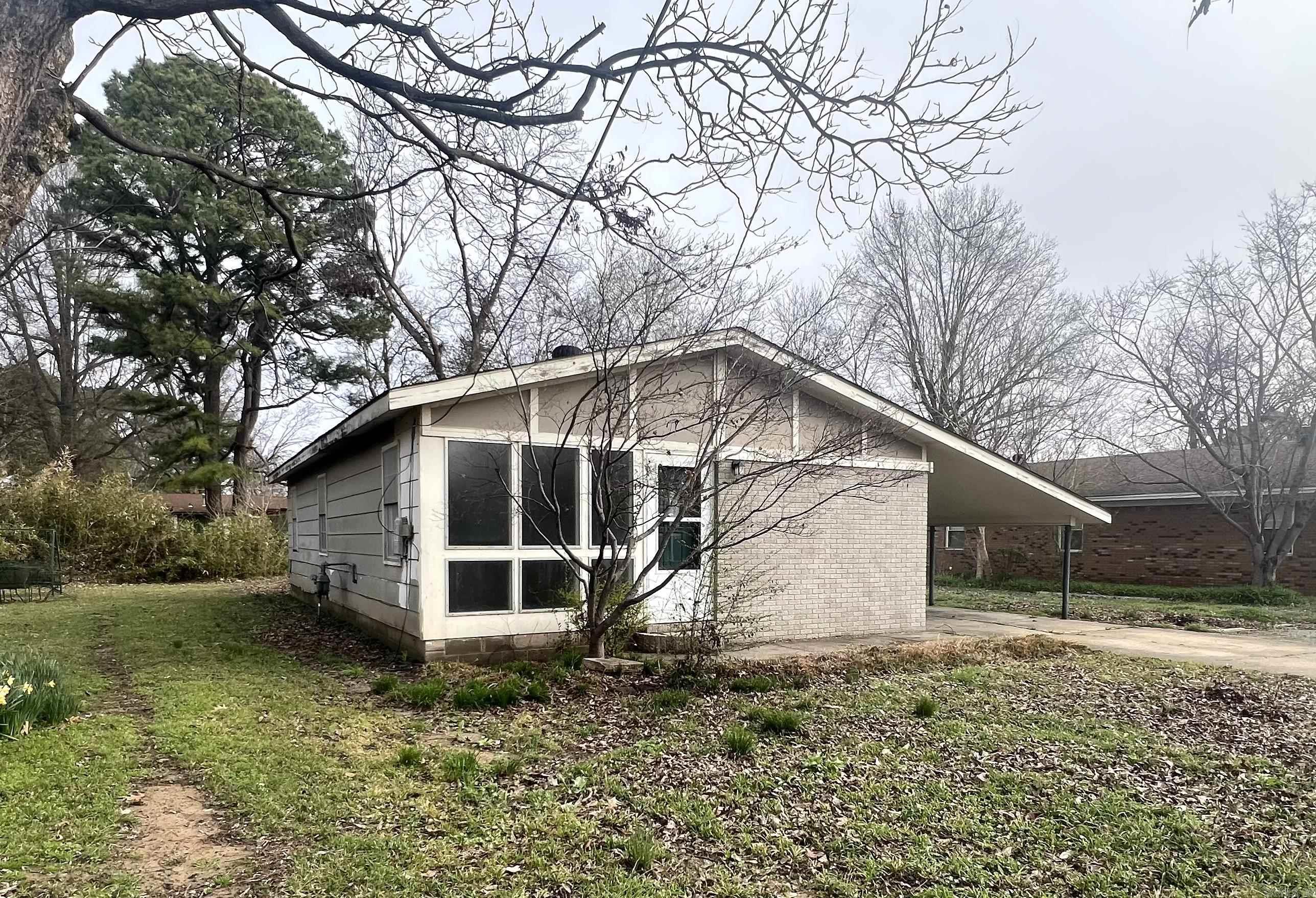 458 Valarie  Piggott, AR