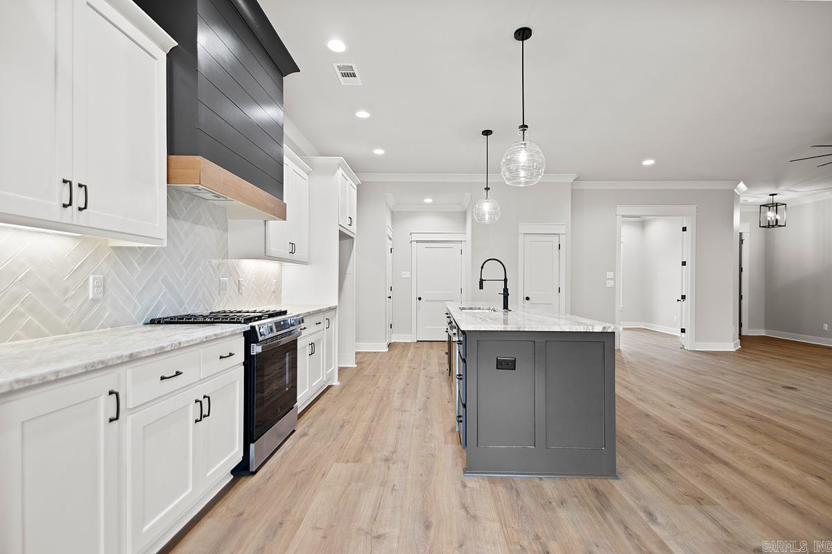 557 Valley Oak  Sherwood, AR