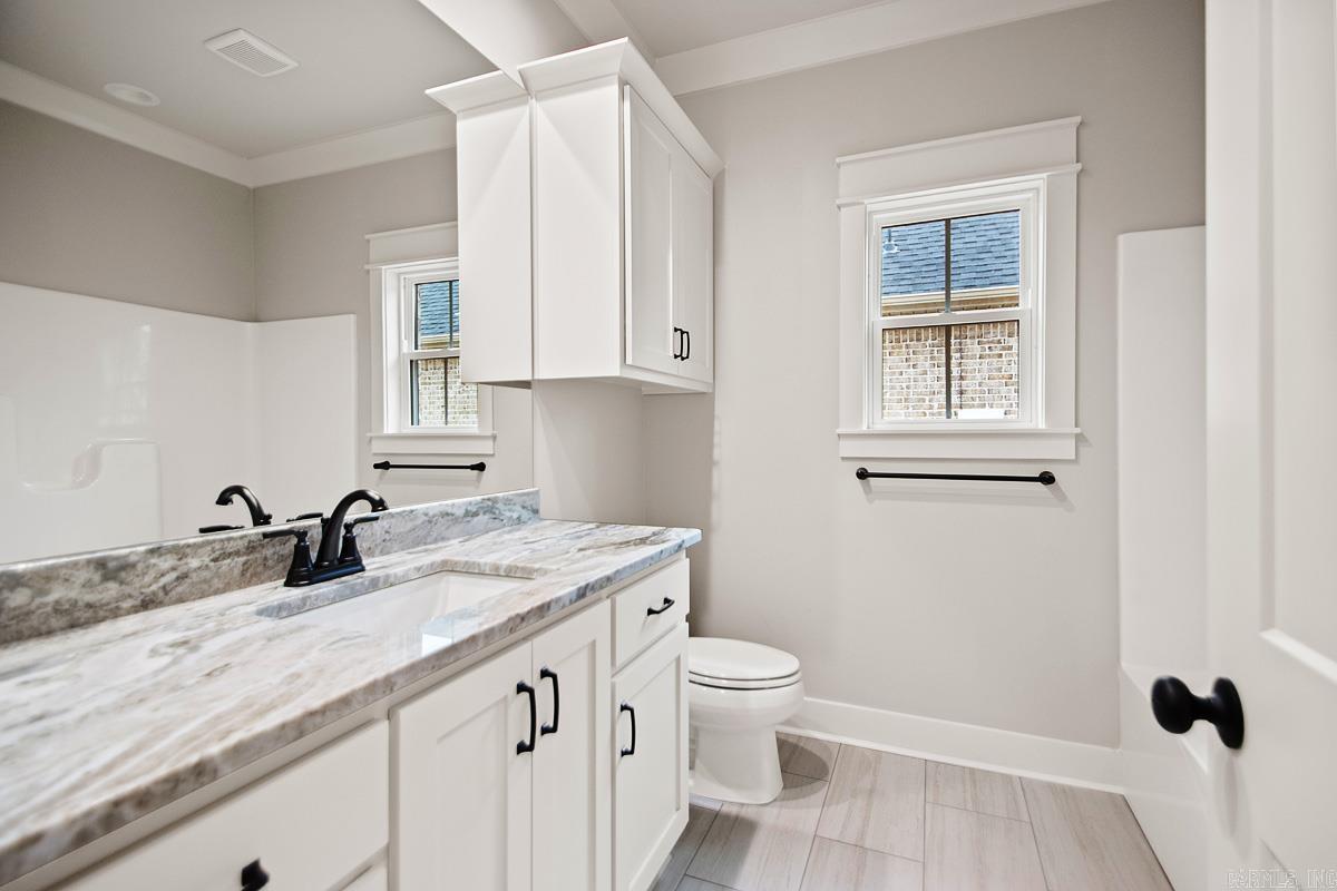 557 Valley Oak  Sherwood, AR