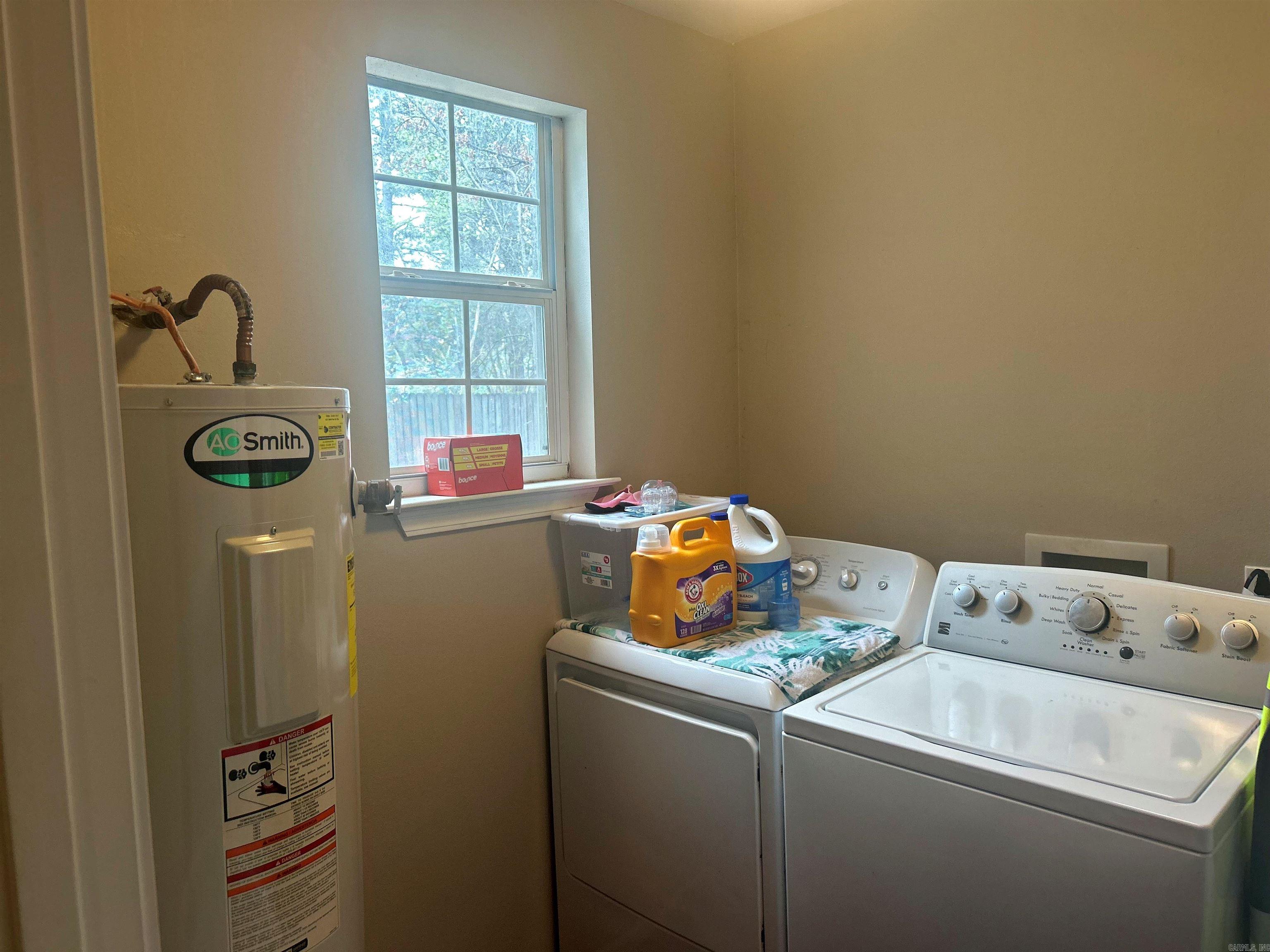 908 E Pine  Gurdon, AR