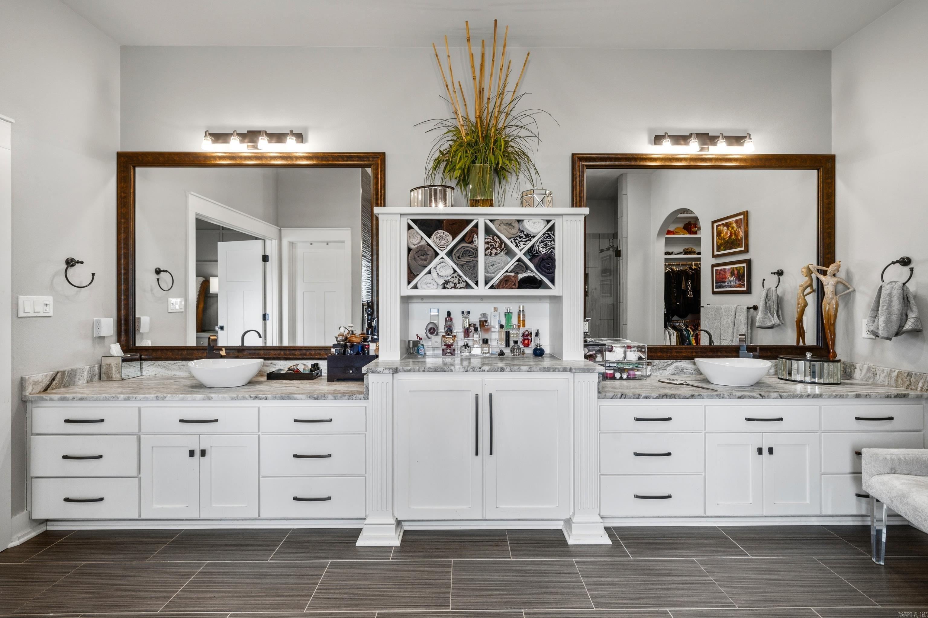 108 Vector  Hot Springs, AR