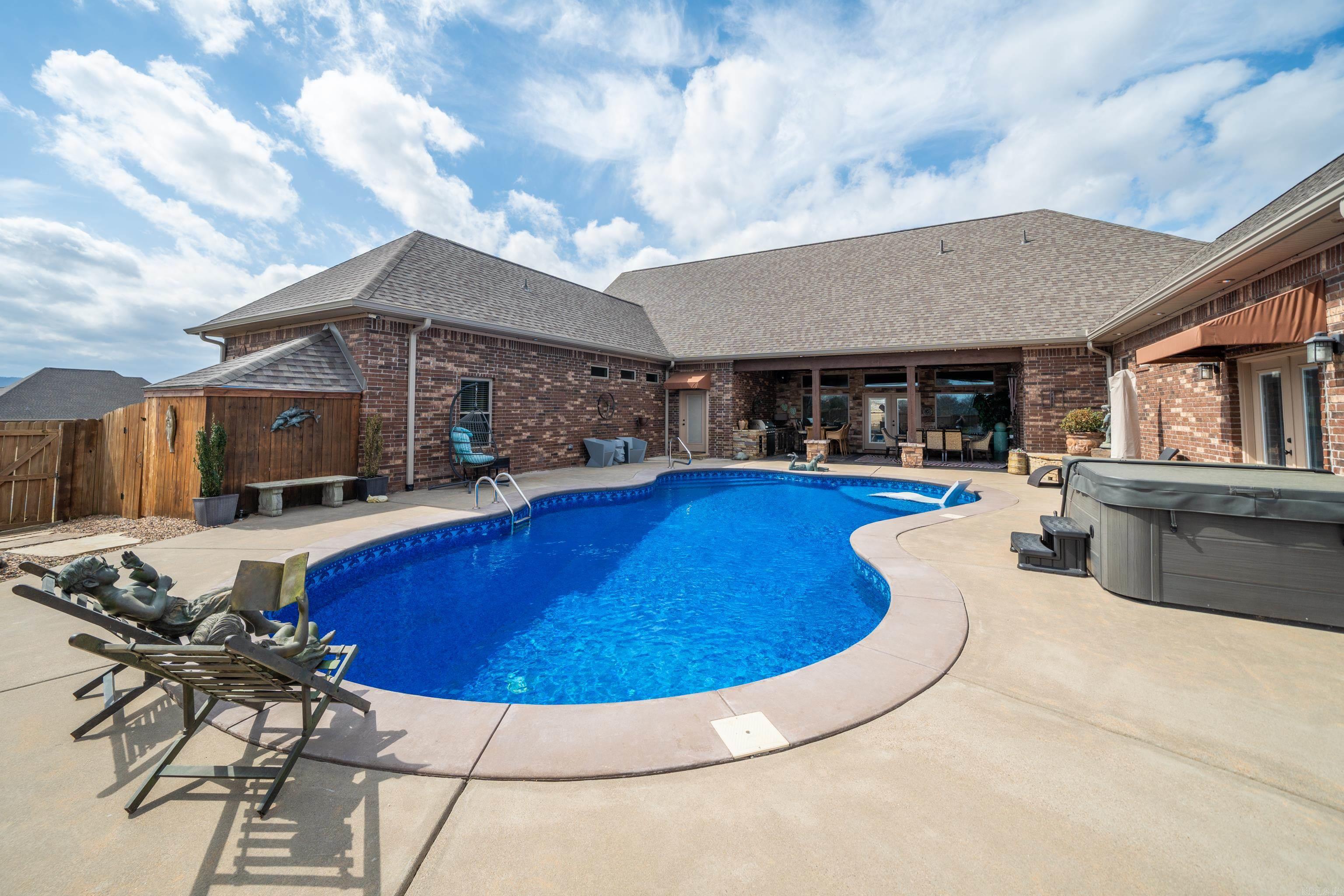 108 Vector  Hot Springs, AR