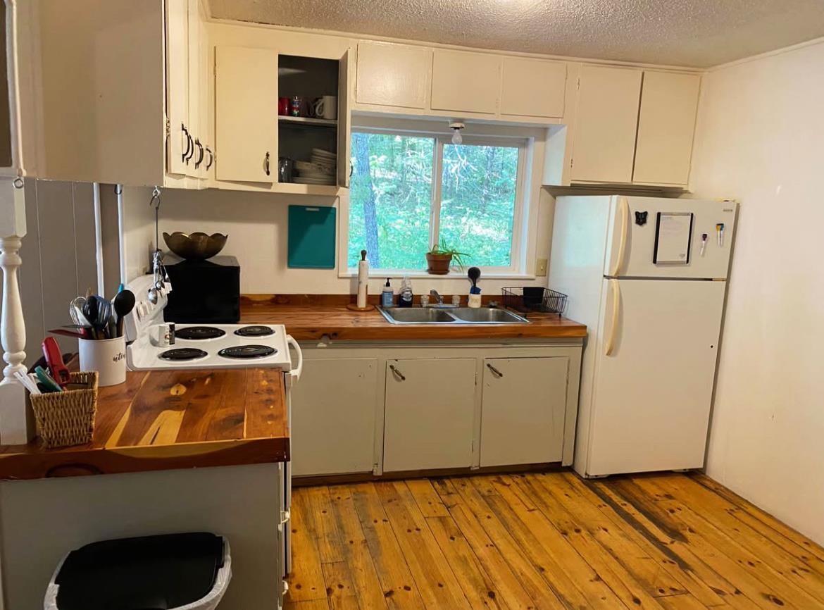 1212 Clark Lane  Horseshoe Bend, AR