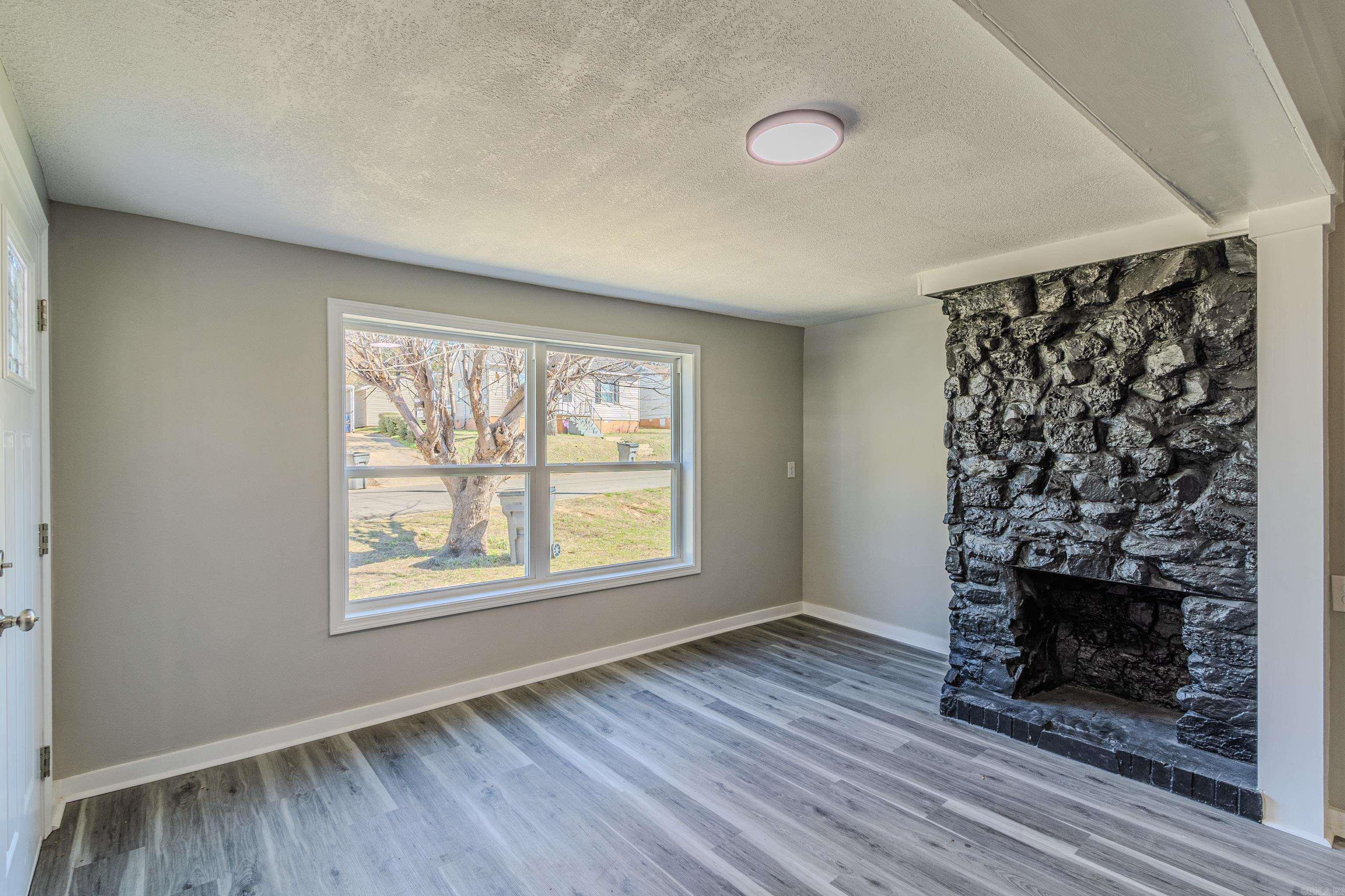 620 N 6th  Paragould, AR