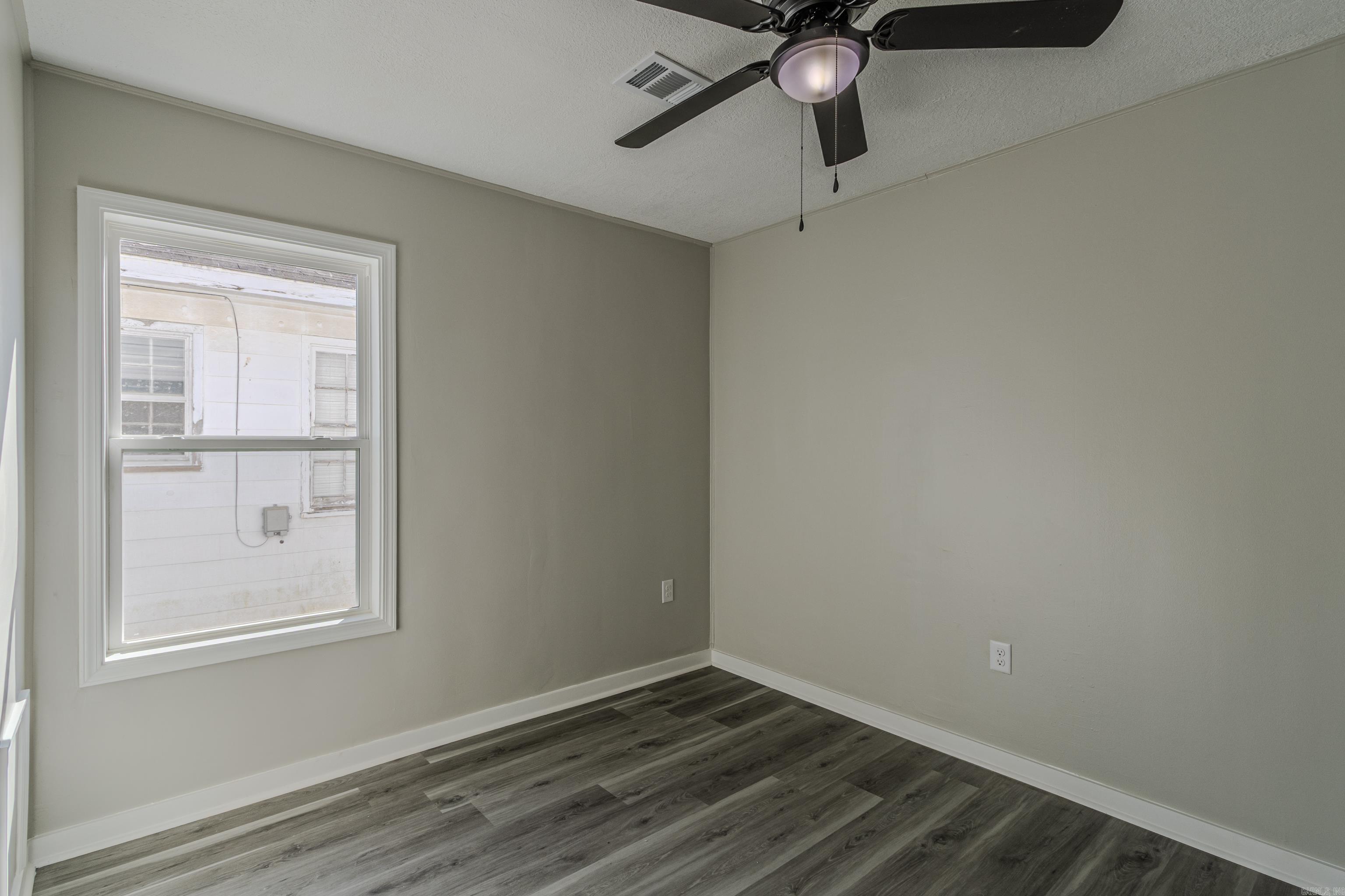 620 N 6th  Paragould, AR