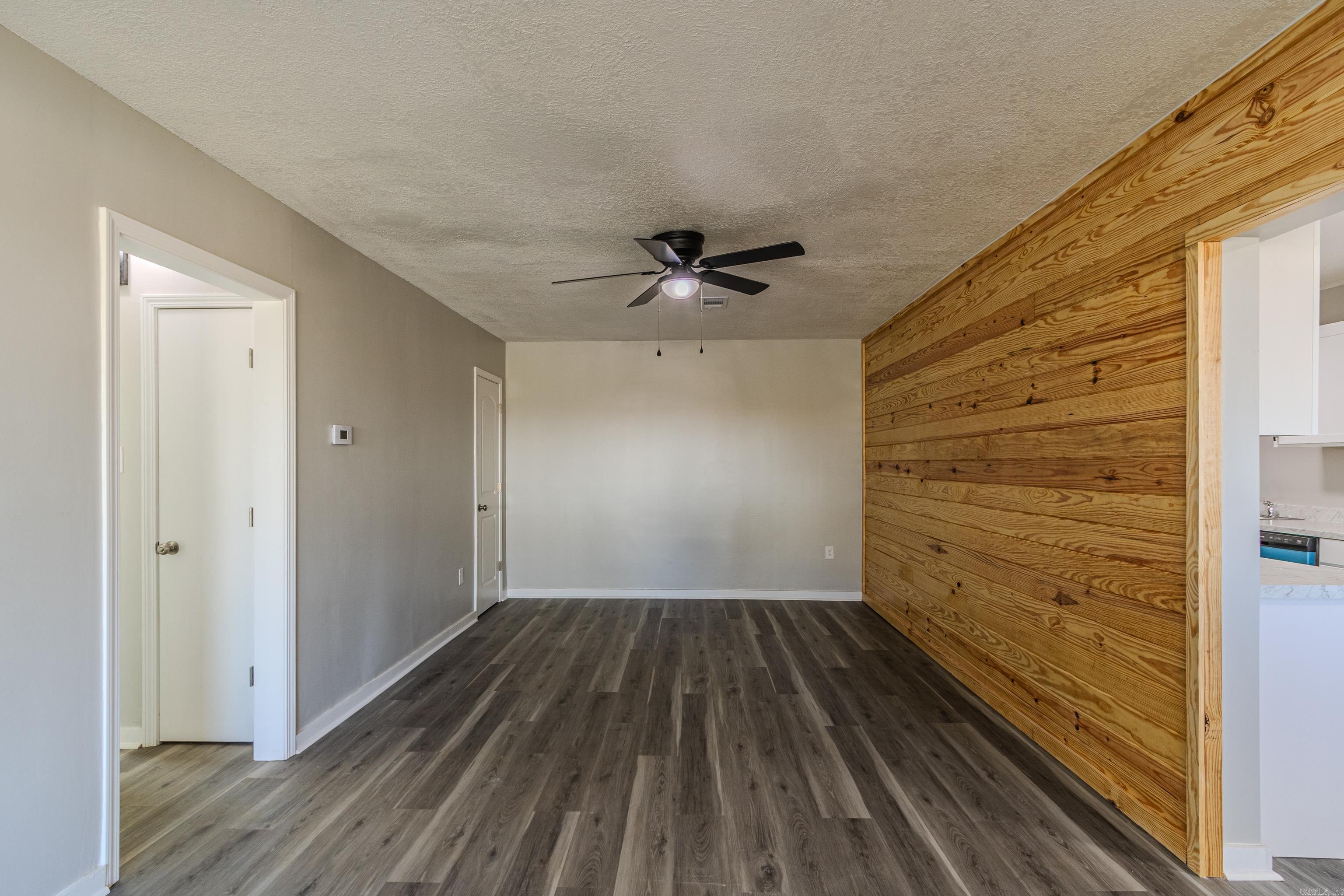 620 N 6th  Paragould, AR