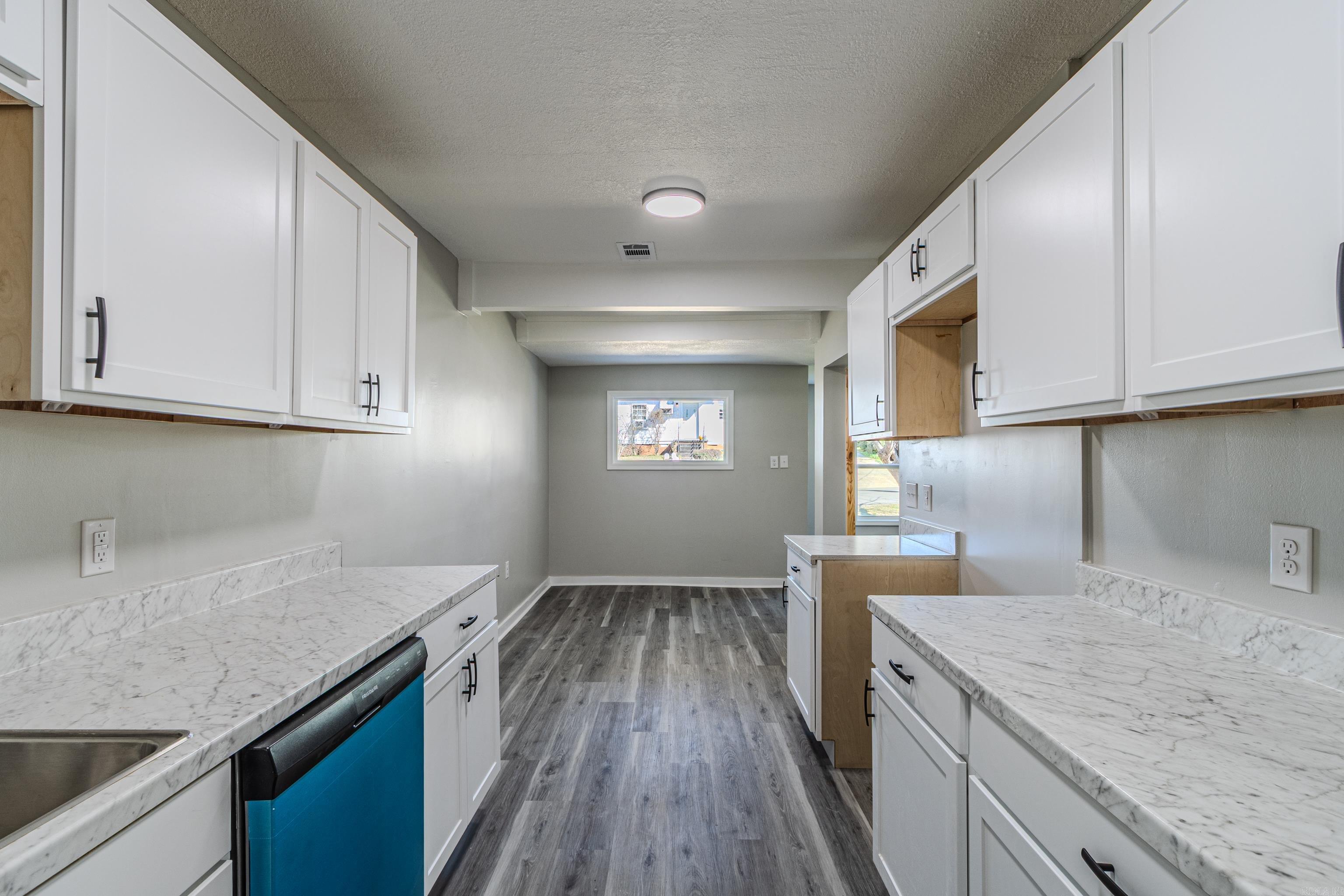 620 N 6th  Paragould, AR