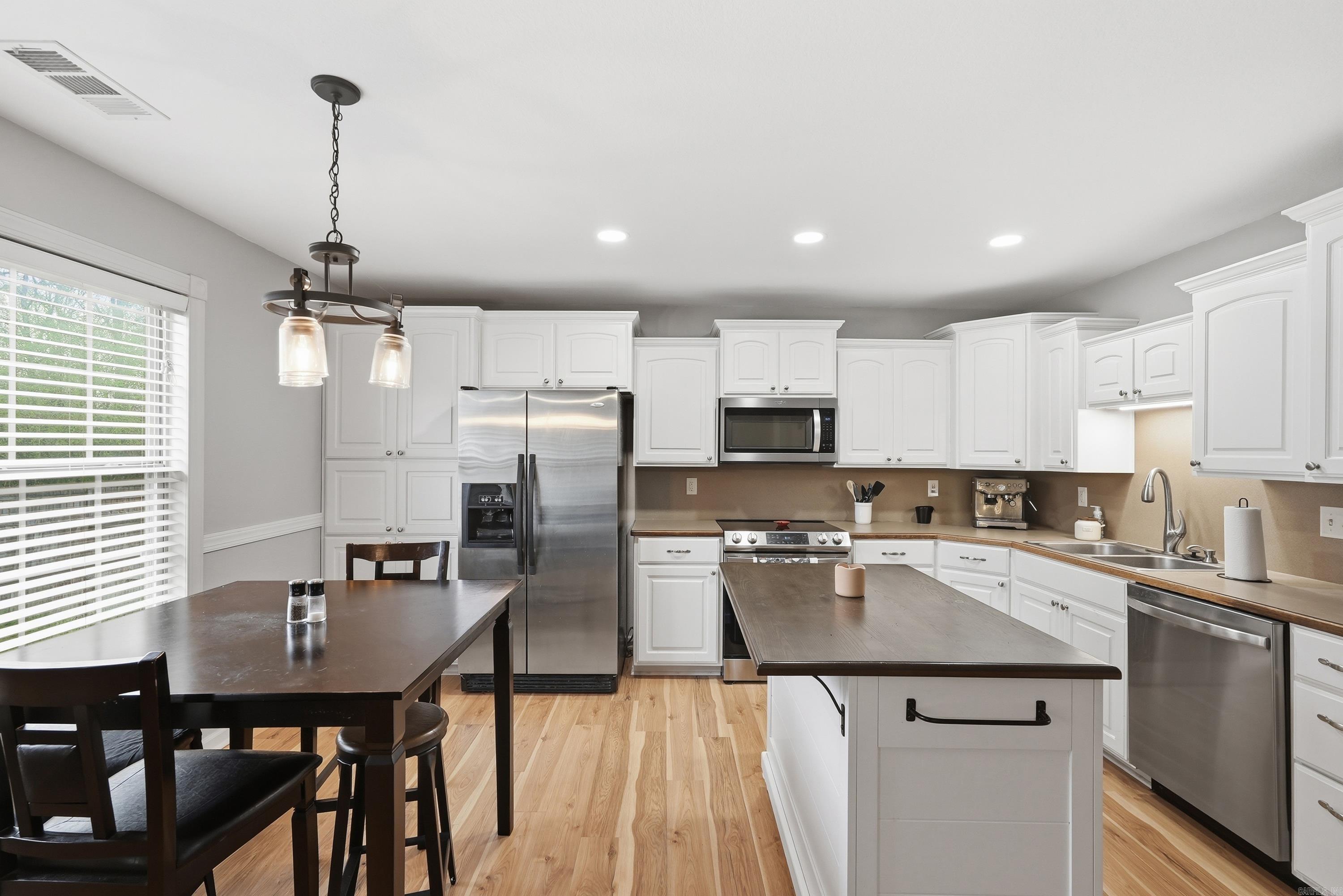 302 Weathering  Austin, AR