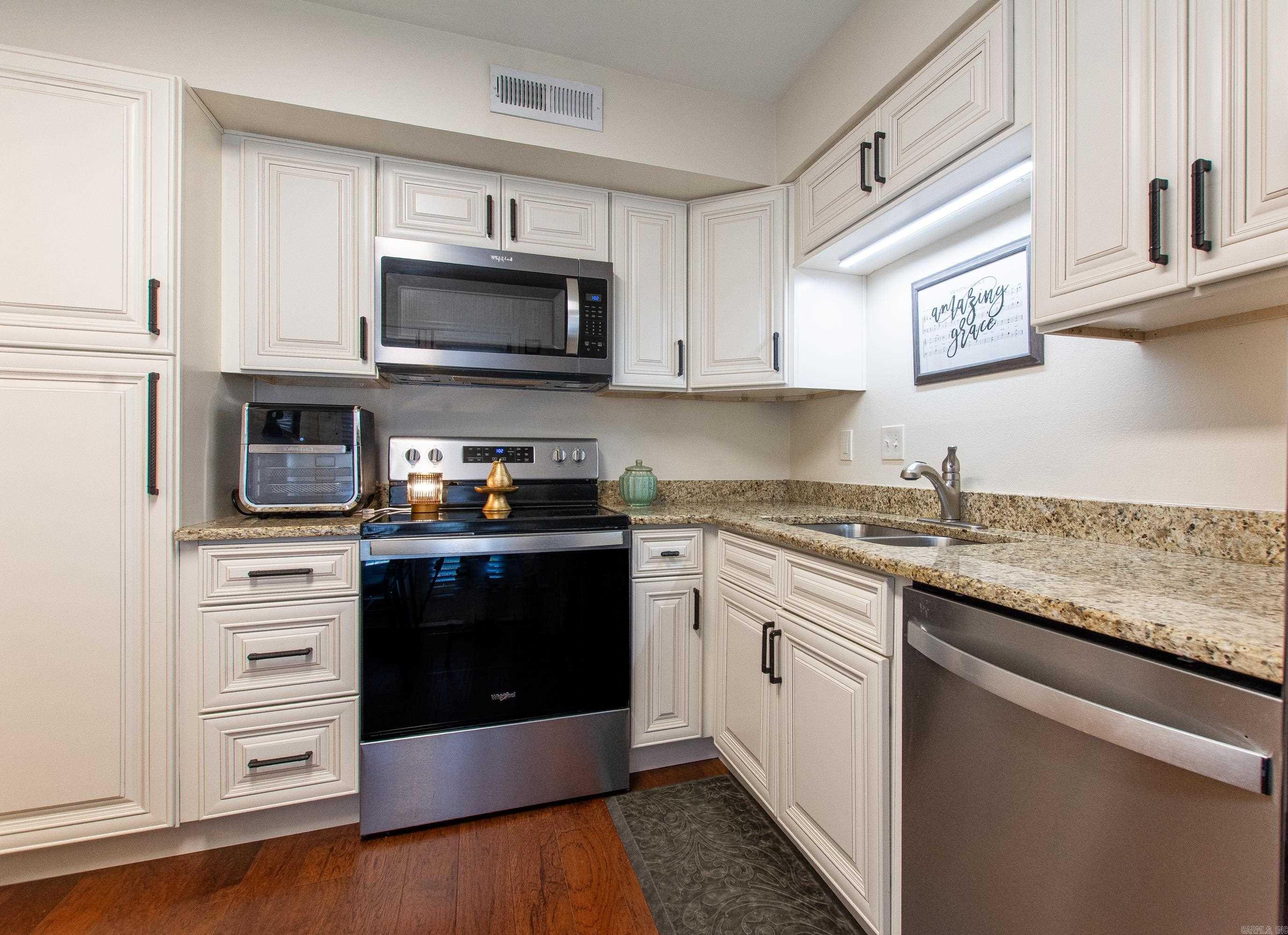 8 Kingsbridge Way  Little Rock, AR