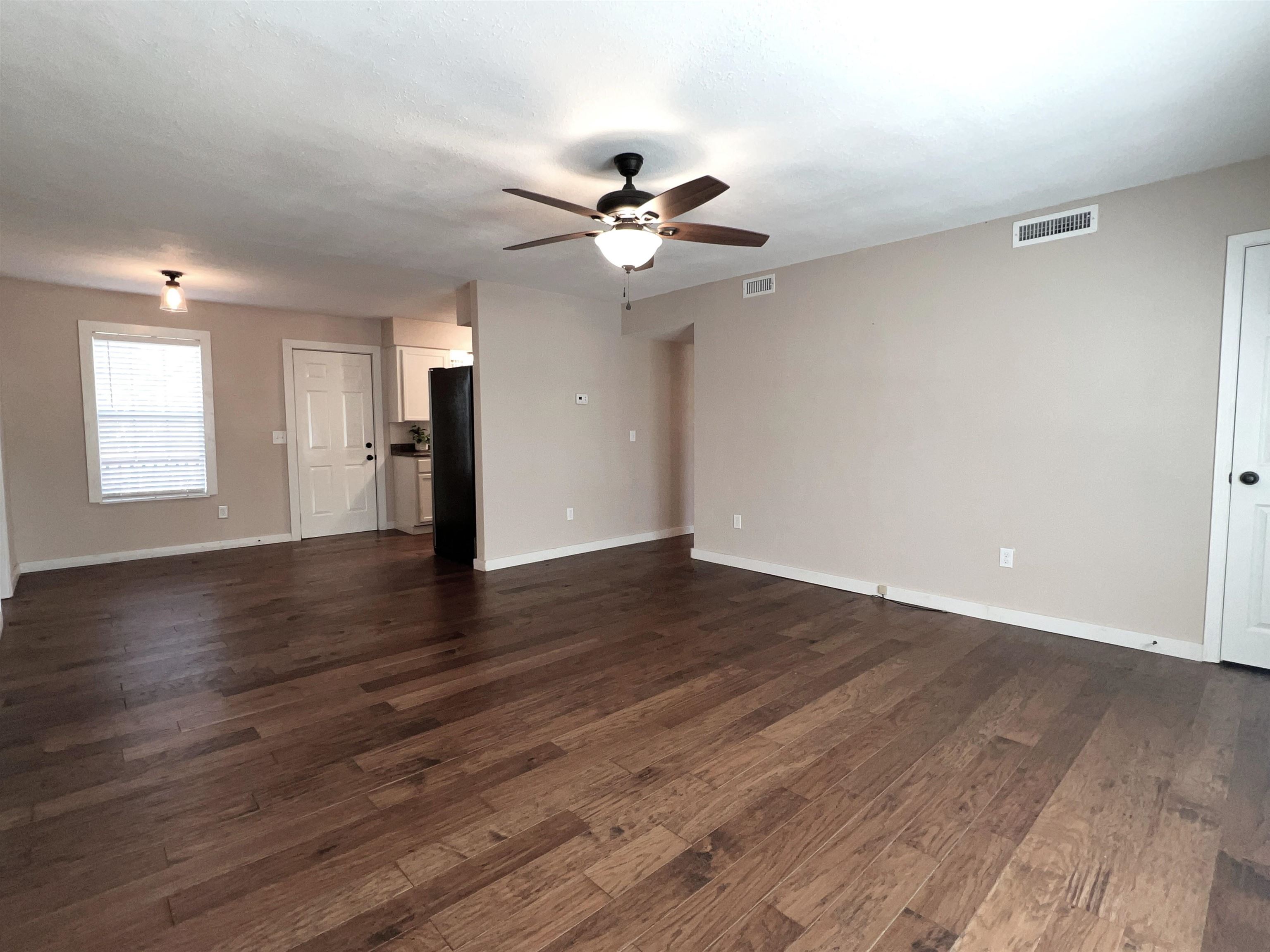 410 Downey  Mountain View, AR