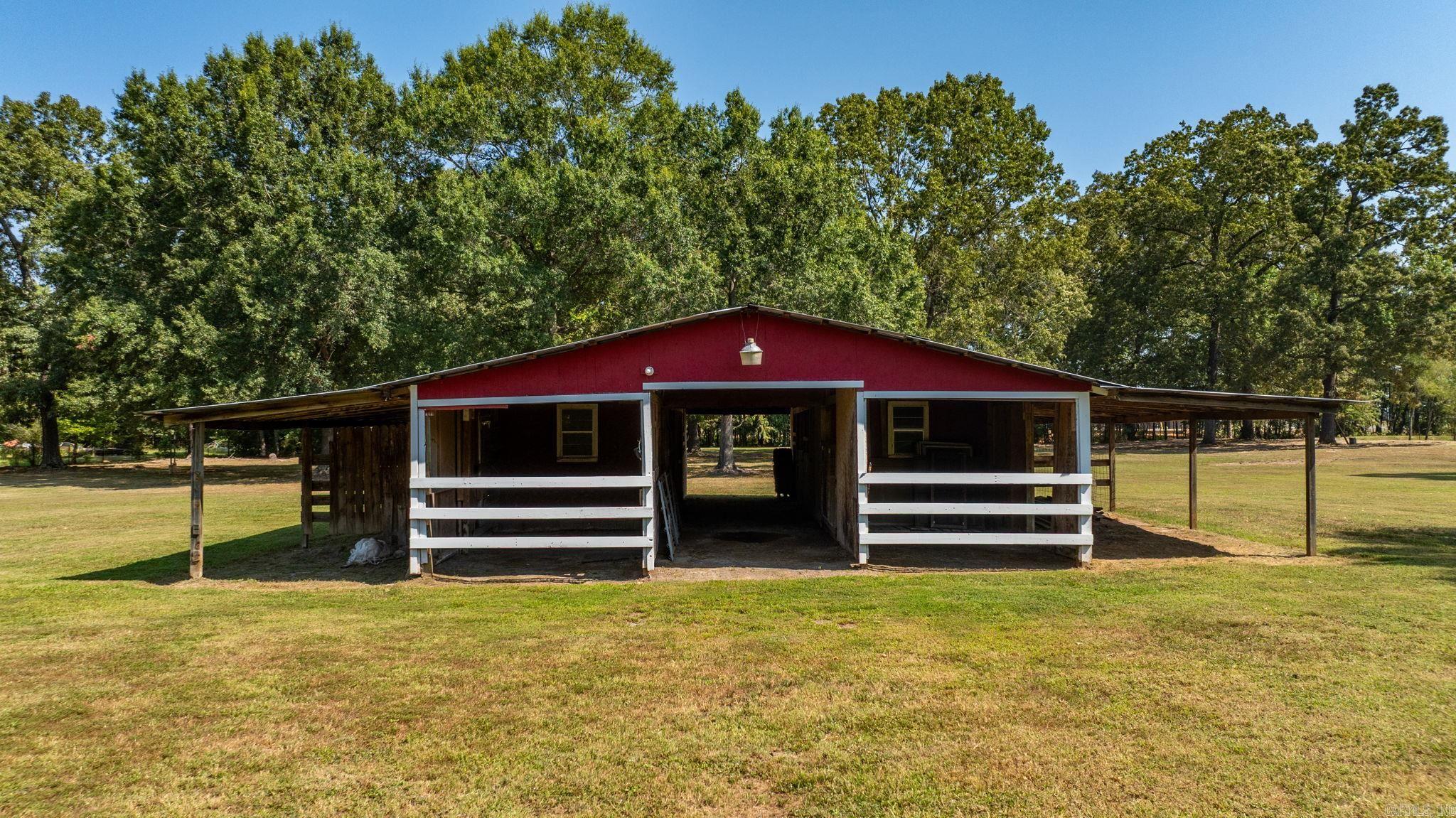 17 & 21 Snowden Circle  Greenbrier, AR