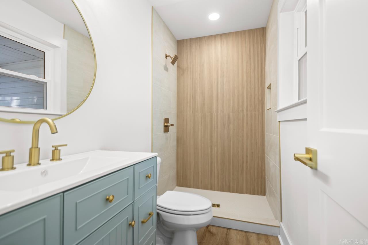 2002 Lynnwood  Benton, AR