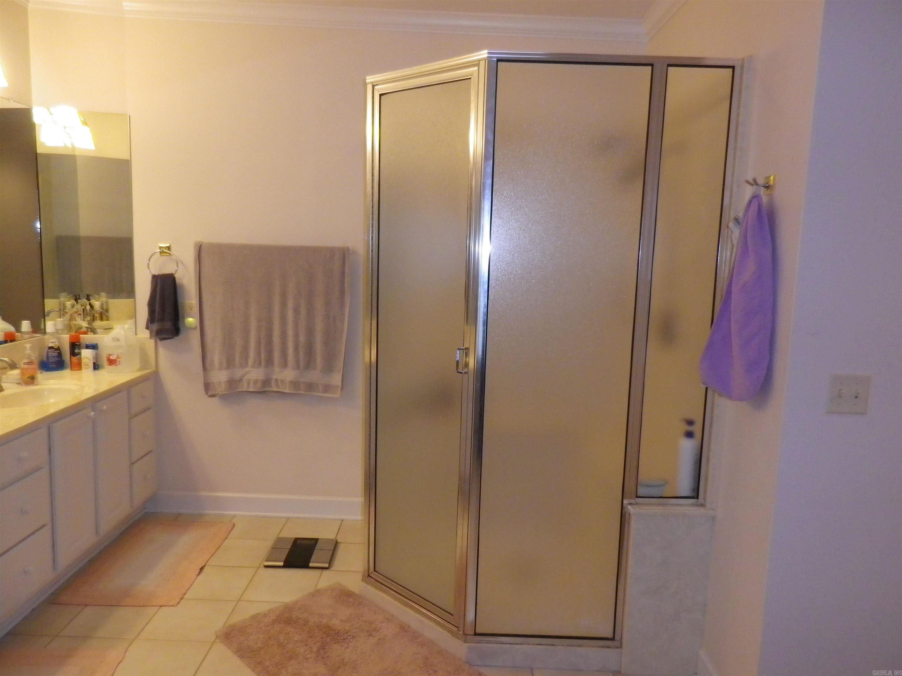 55 LOCHLAND Greers Ferry, AR 72067