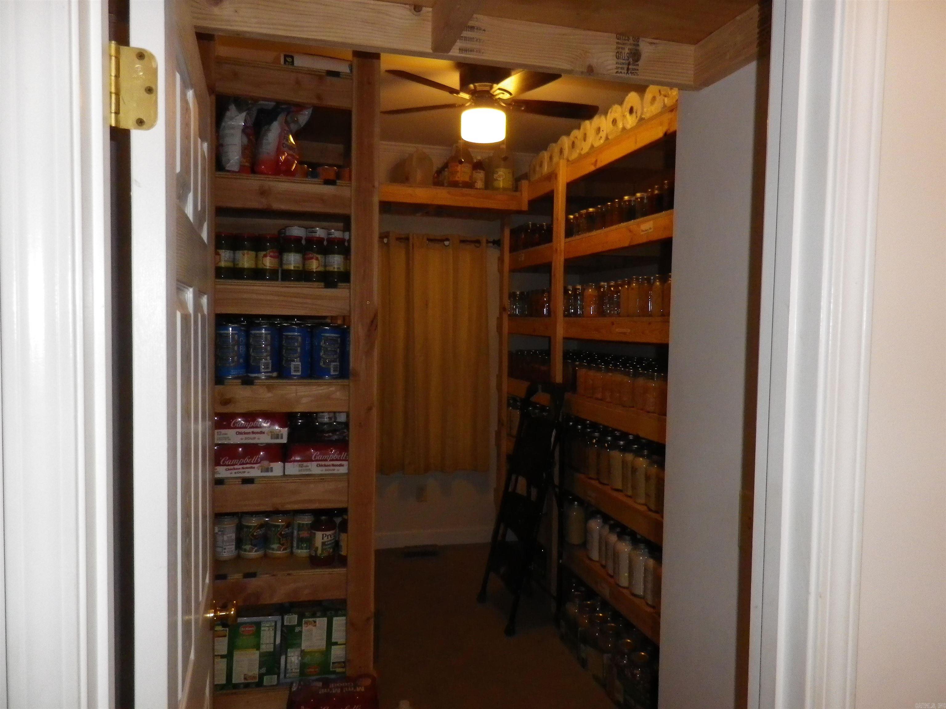 55 LOCHLAND Greers Ferry, AR 72067