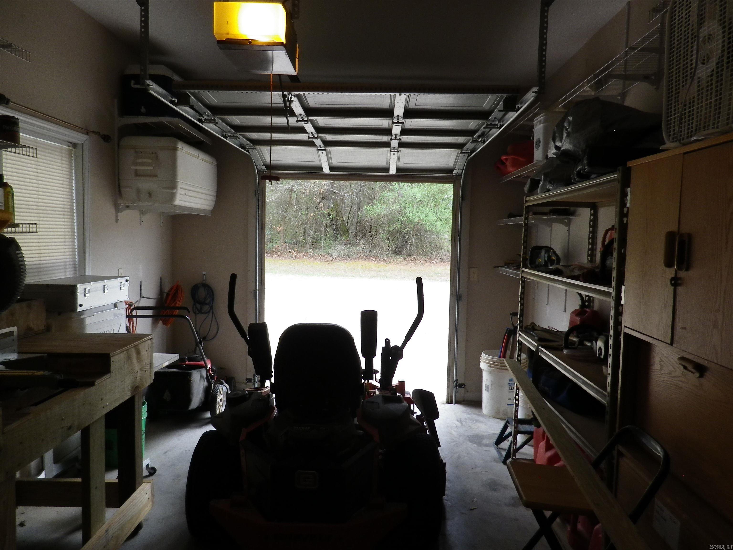 55 LOCHLAND Greers Ferry, AR 72067