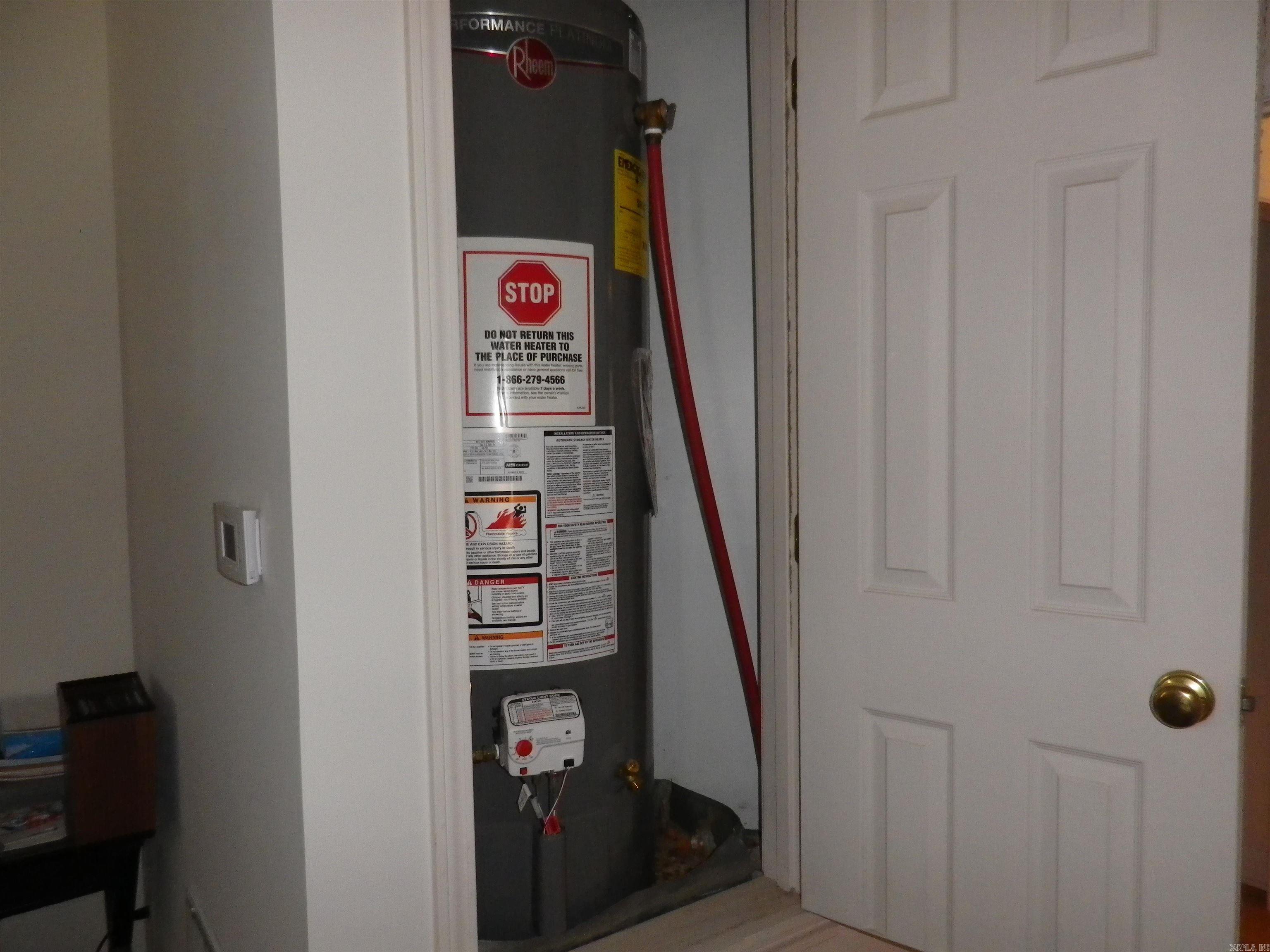 55 LOCHLAND  Greers Ferry, AR