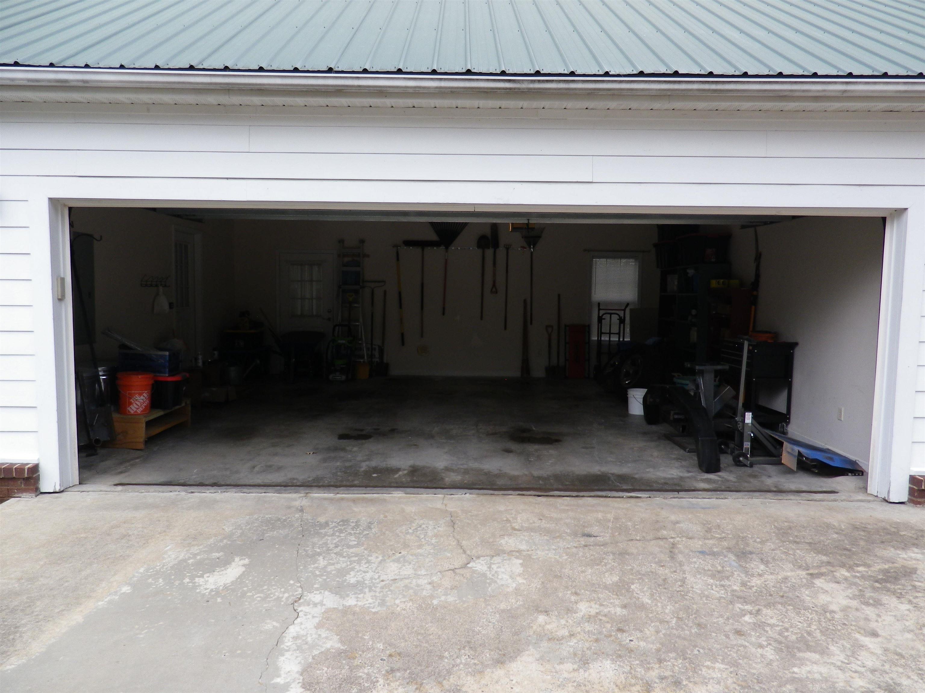 55 LOCHLAND Greers Ferry, AR 72067