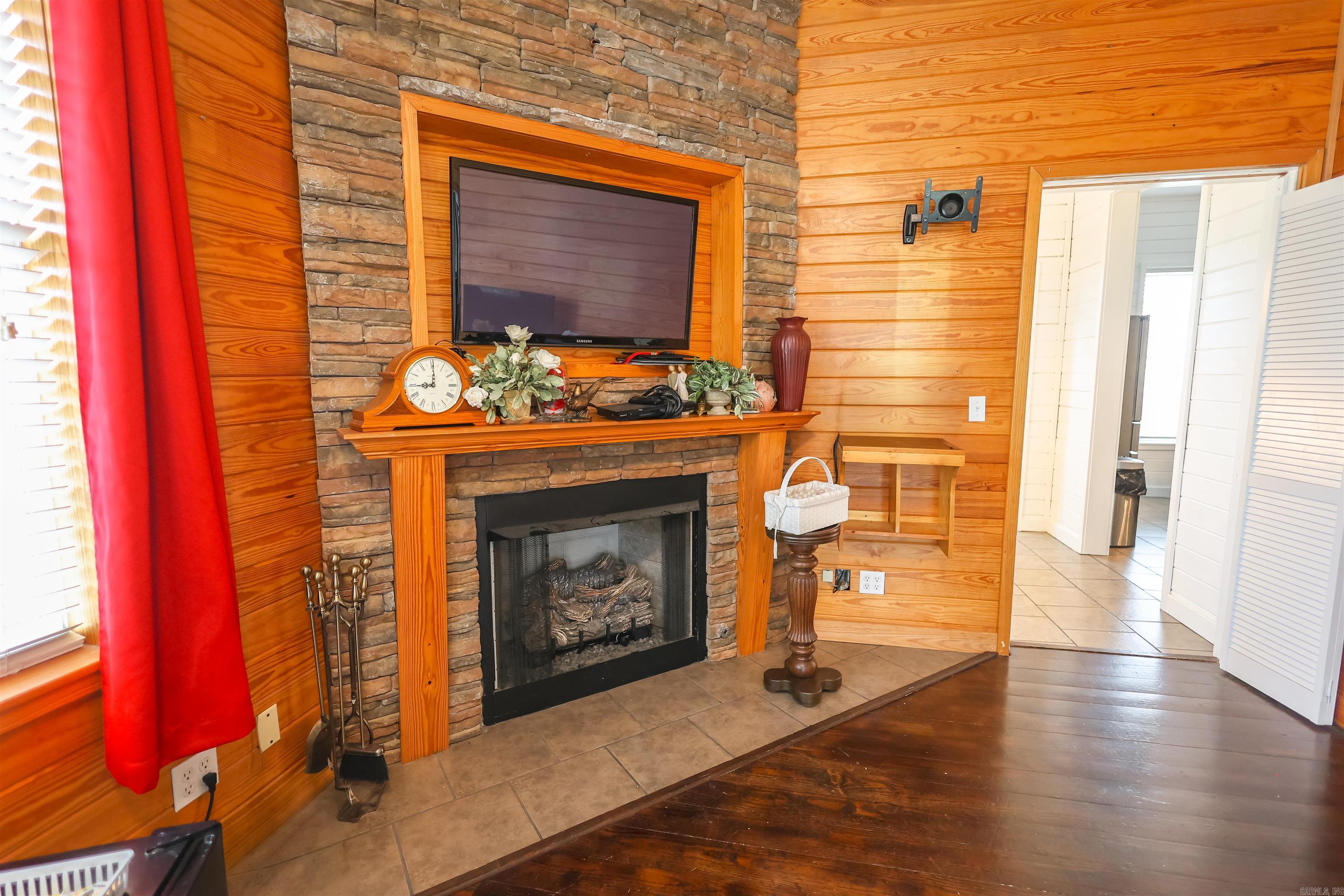 114 N Main  Amity, AR