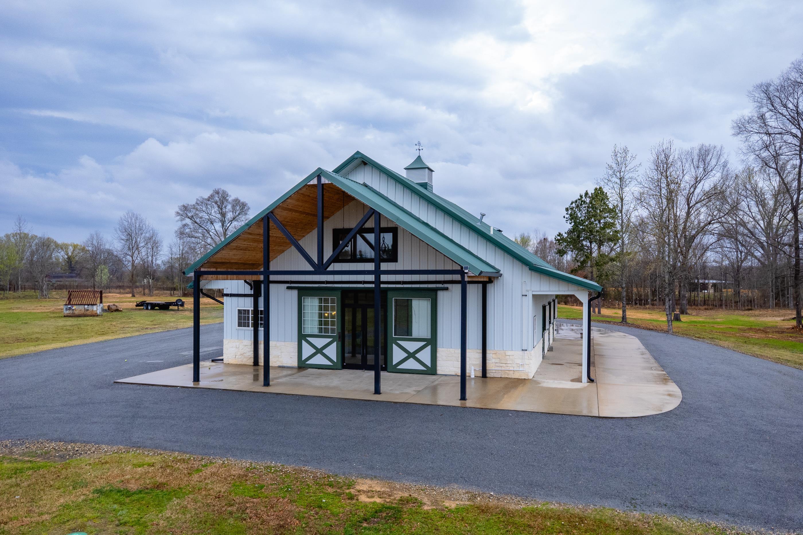 19901 Highway 300  Roland, AR