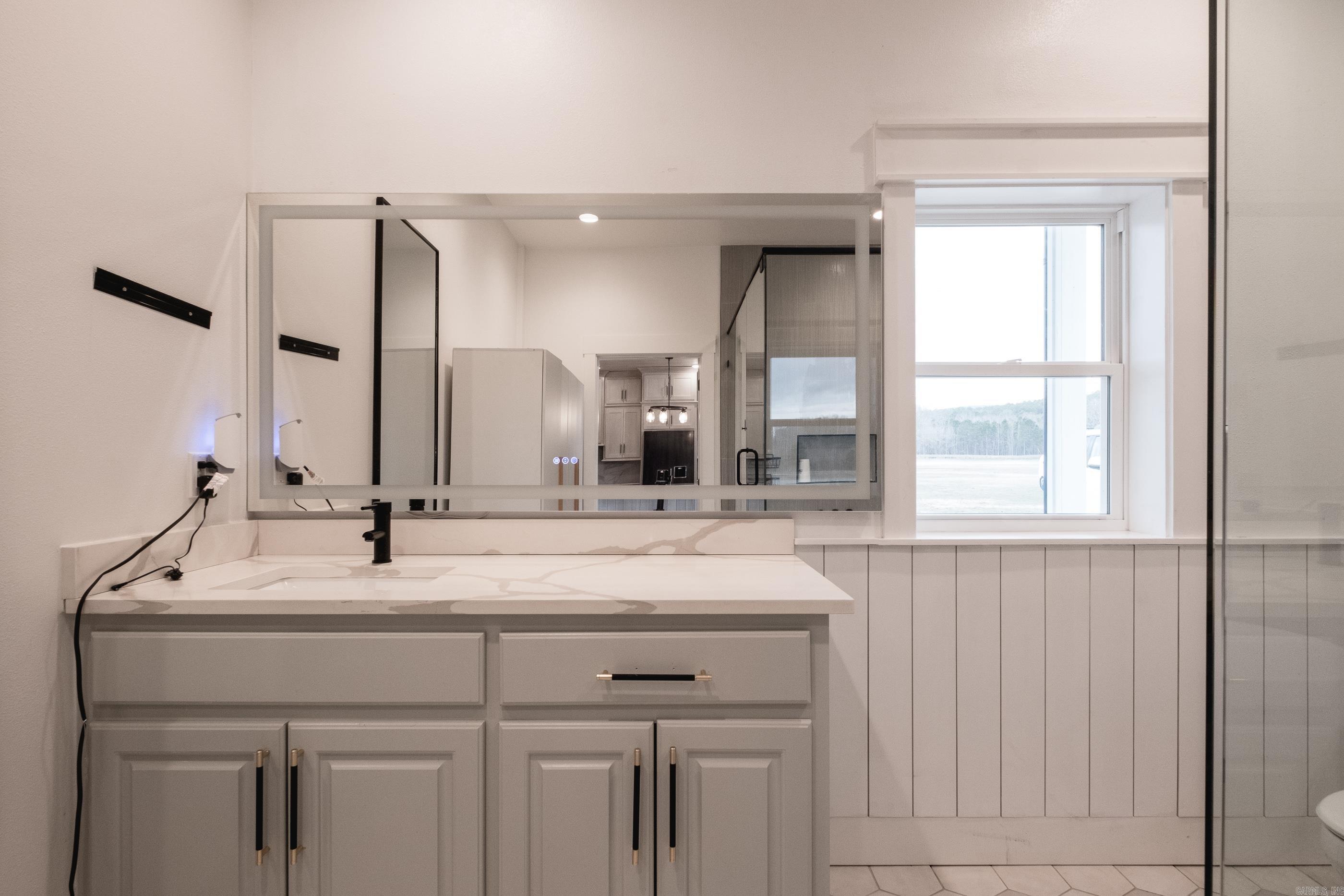 19901 Highway 300 Roland, AR 72135