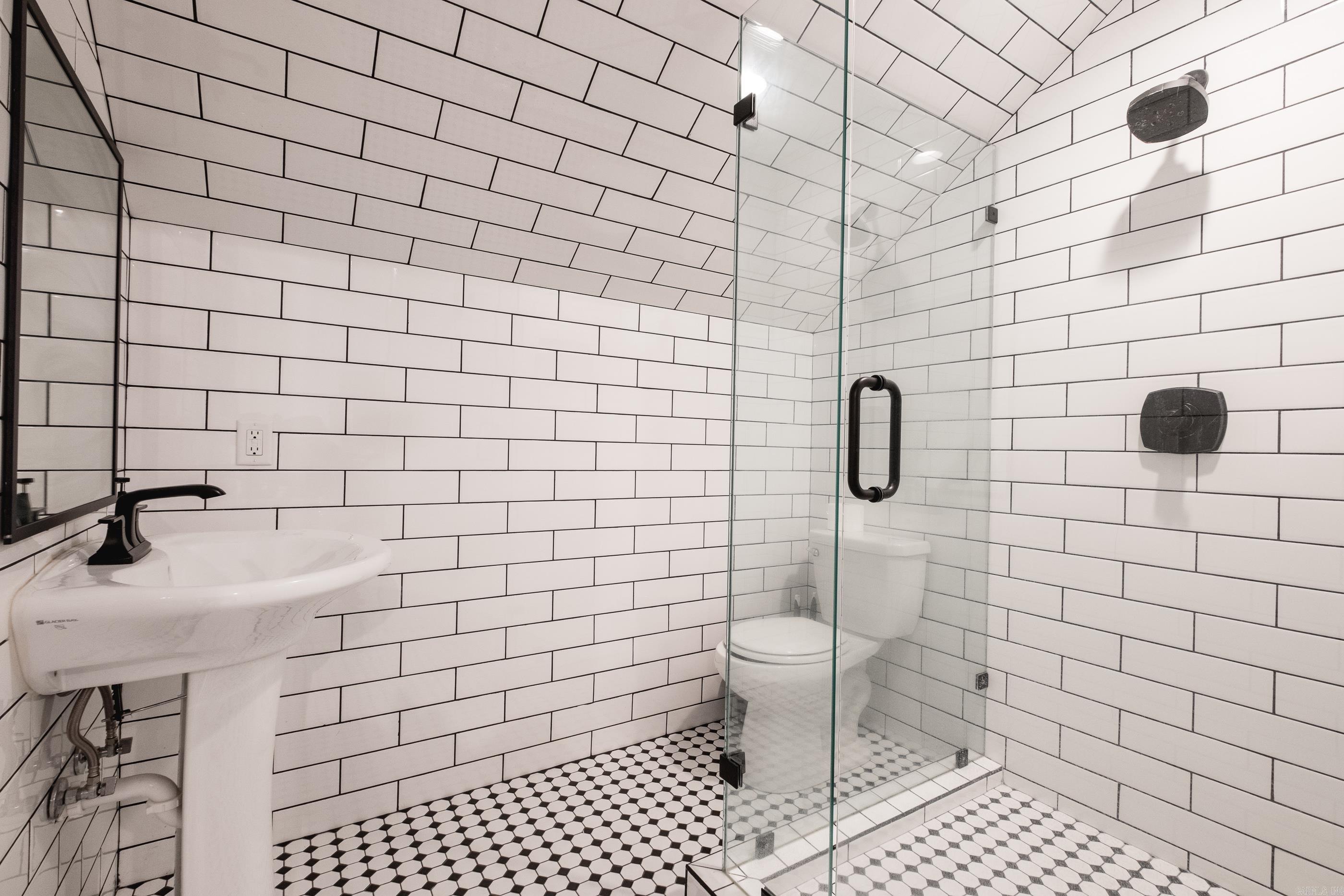 19901 Highway 300  Roland, AR