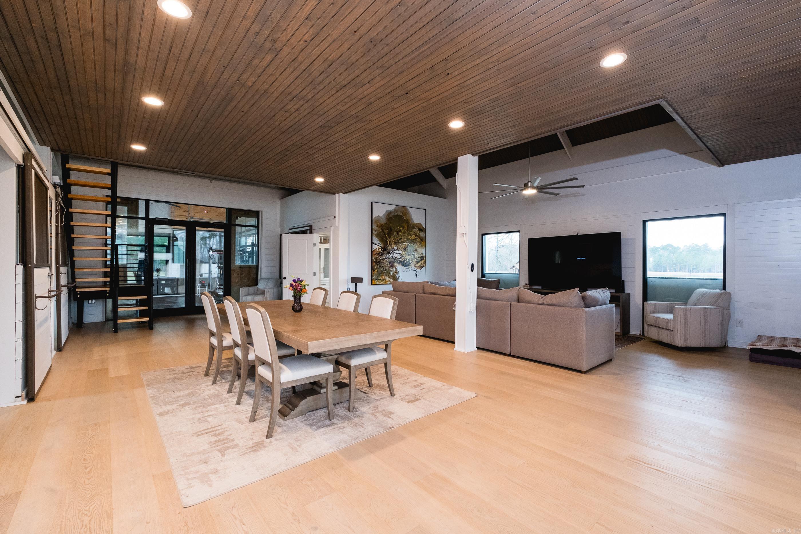 19901 Highway 300  Roland, AR