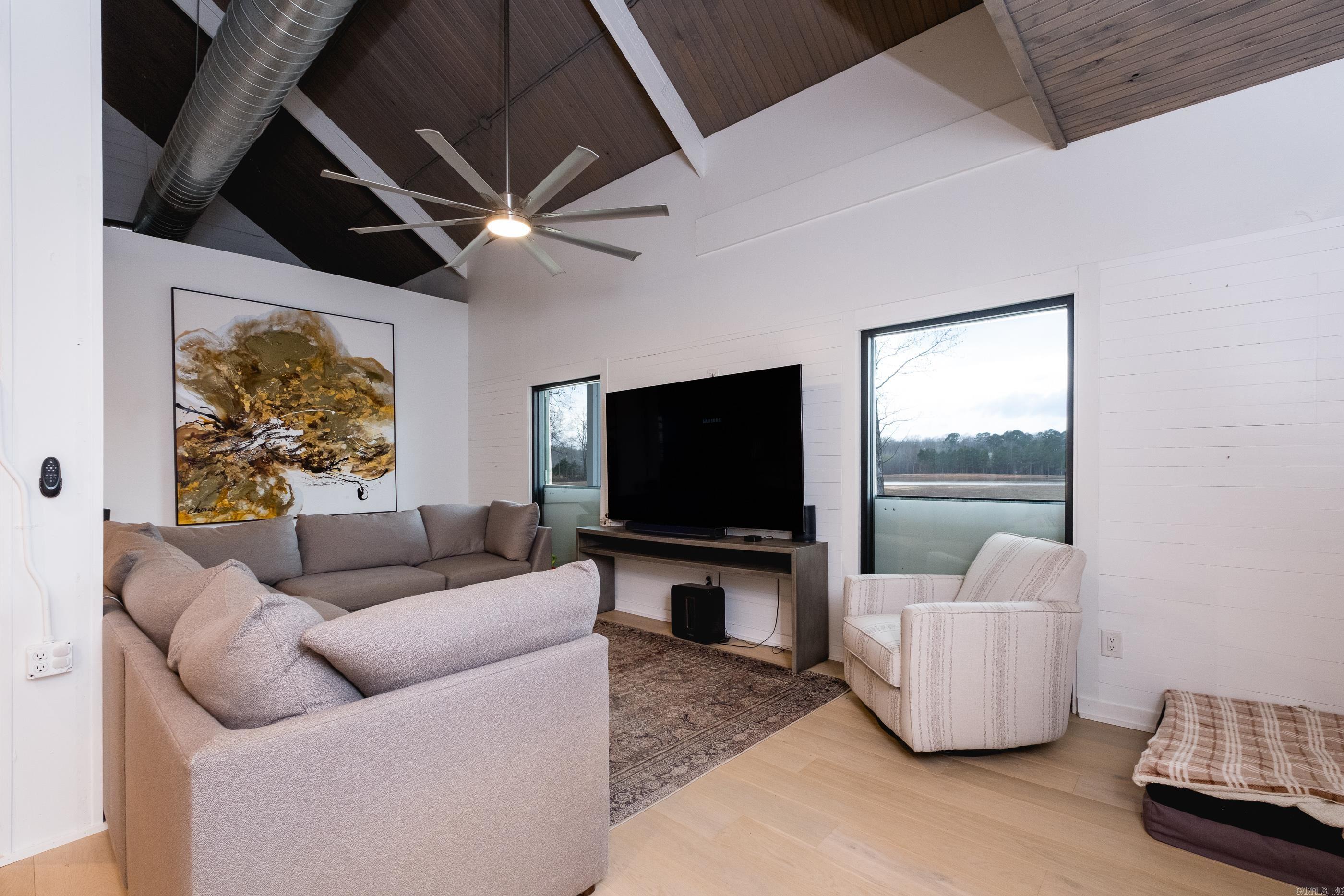 19901 Highway 300 Roland, AR 72135